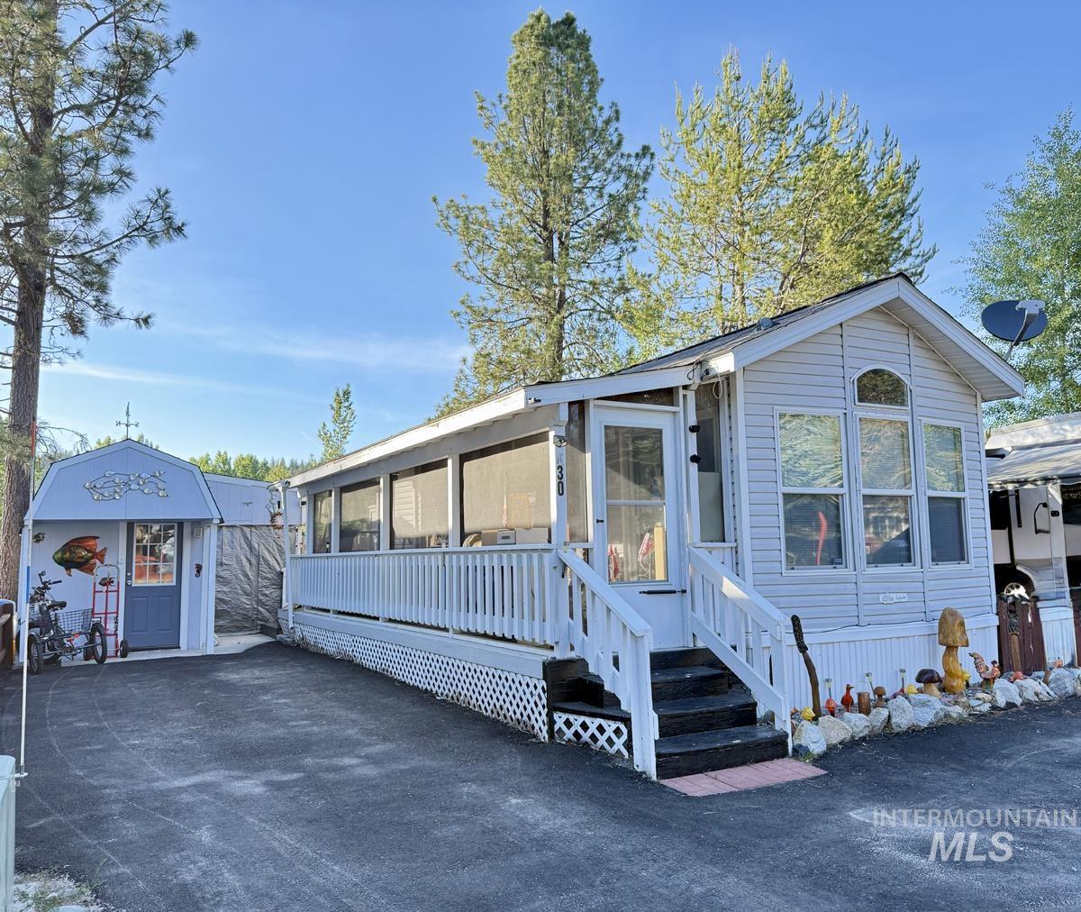 30 A Street, Cascade ID 83611