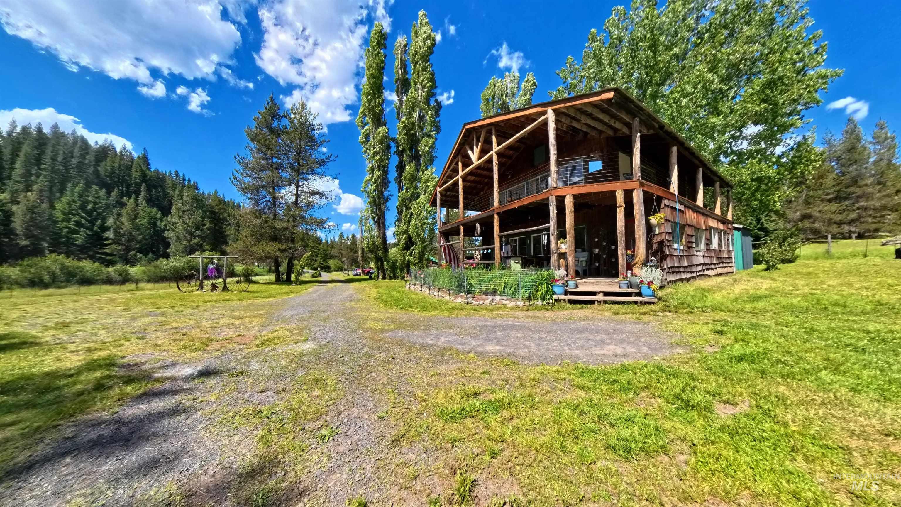 1401 Forks Rd, Deary ID 83823