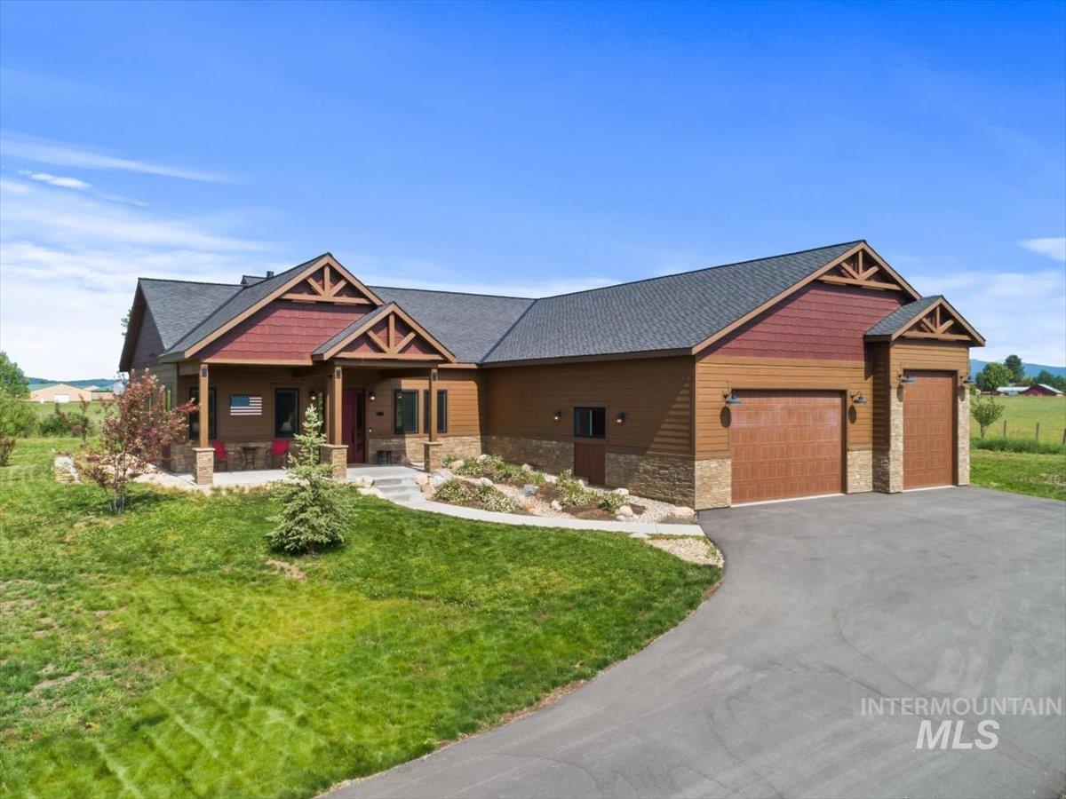 13917 Sky View Court, McCall ID 83638