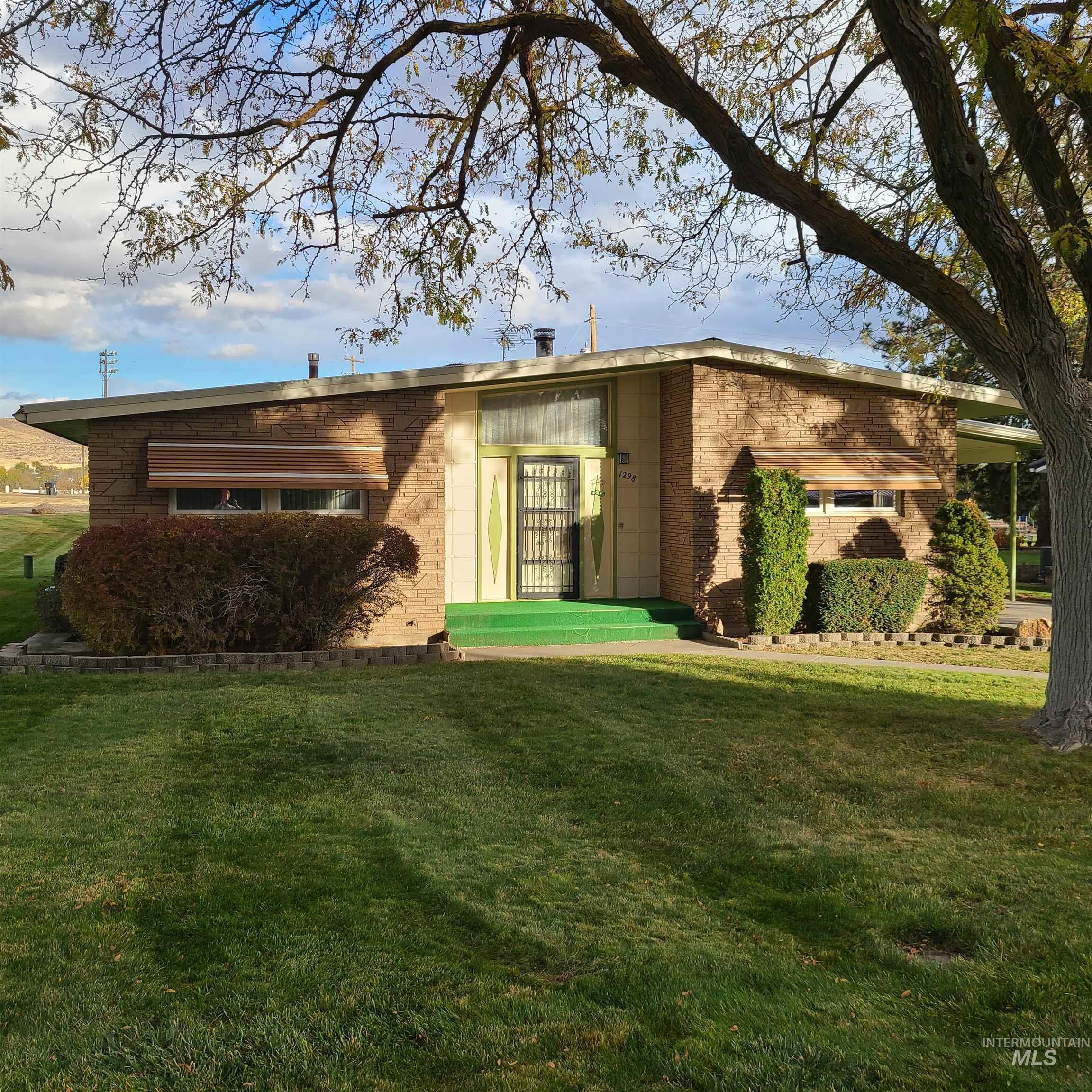 1298 E 2nd, Weiser ID 83672