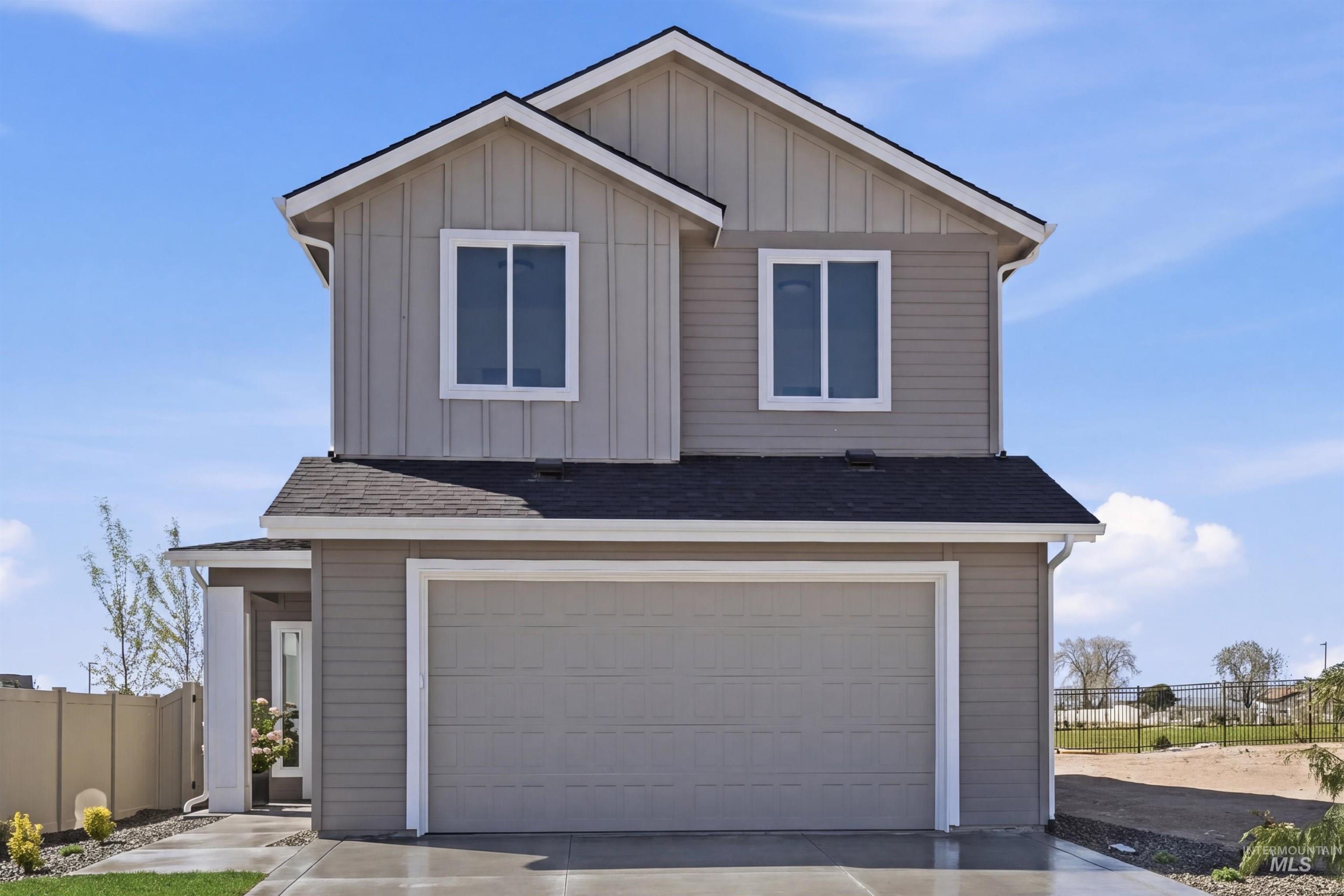 976 S Maximus Avenue, Nampa ID 83687