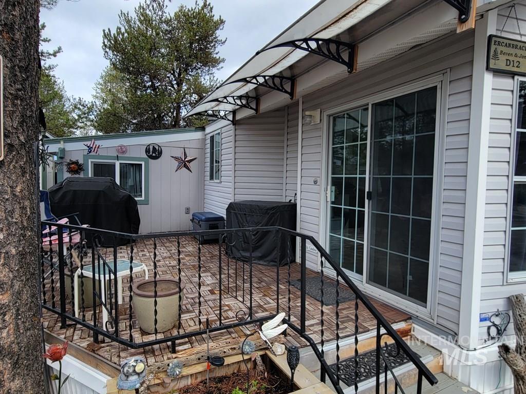 12 D Street, Cascade ID 83611