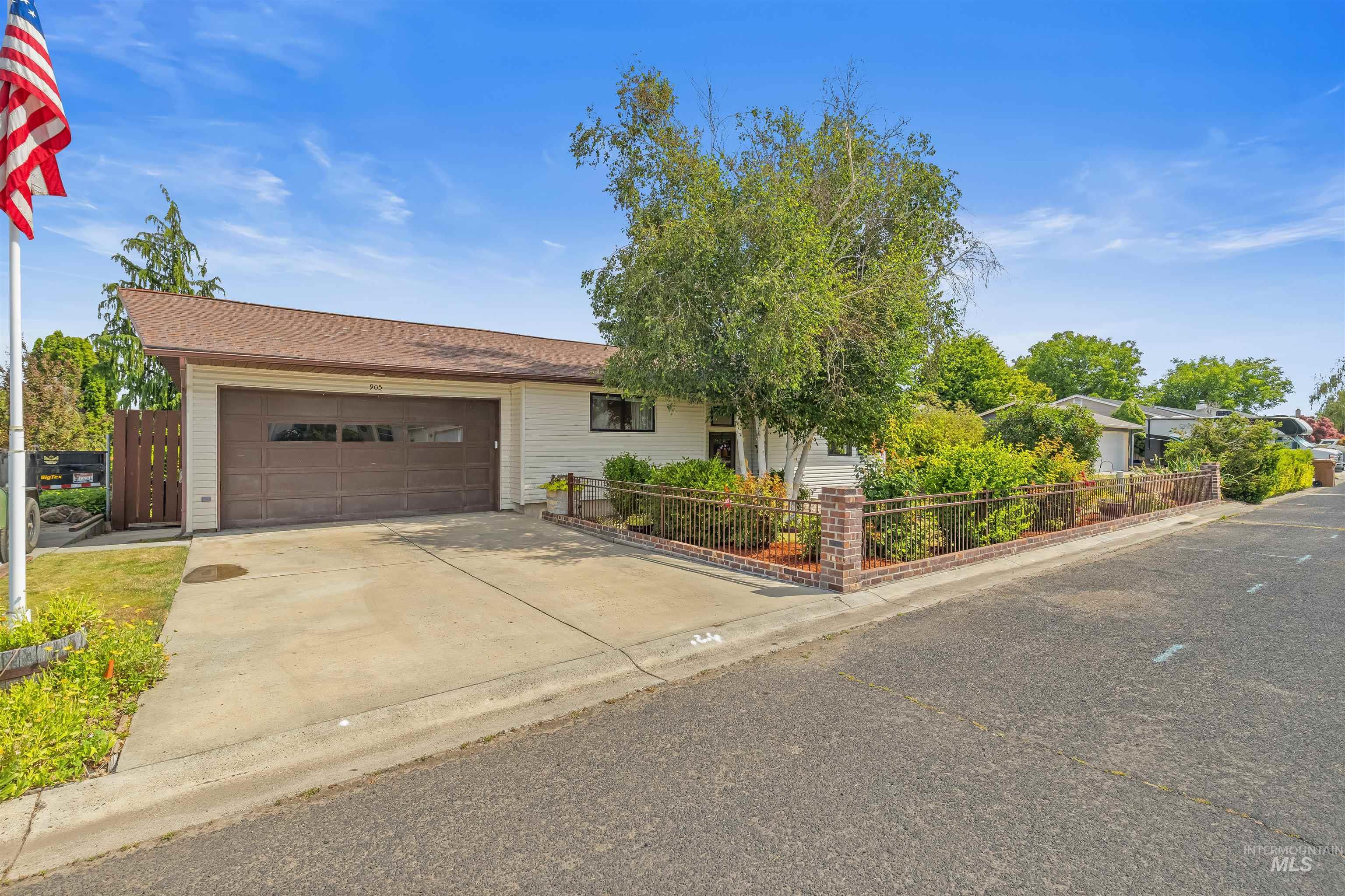 905 Stewart Ave, Lewiston ID 83501