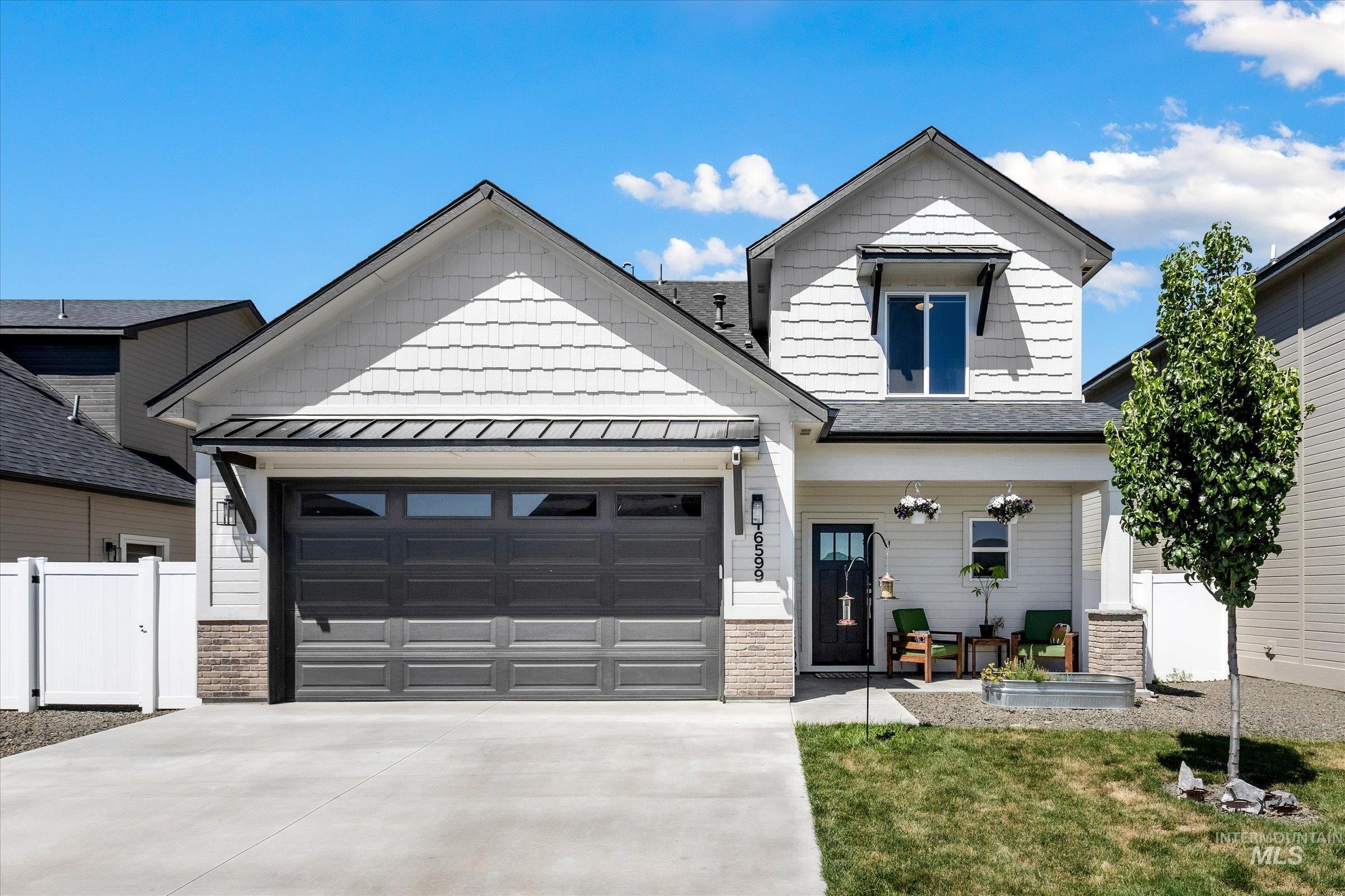 16599 N Red Oak Dr., Nampa ID 83687