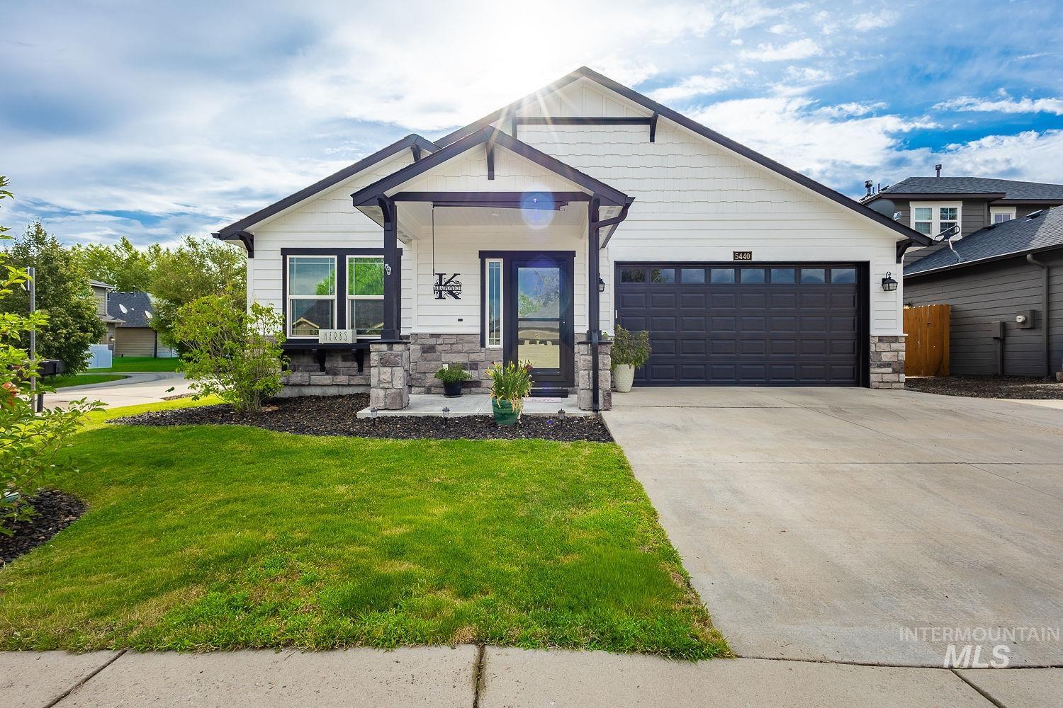 5440 N Landon Creek Pl, Meridian ID 83646
