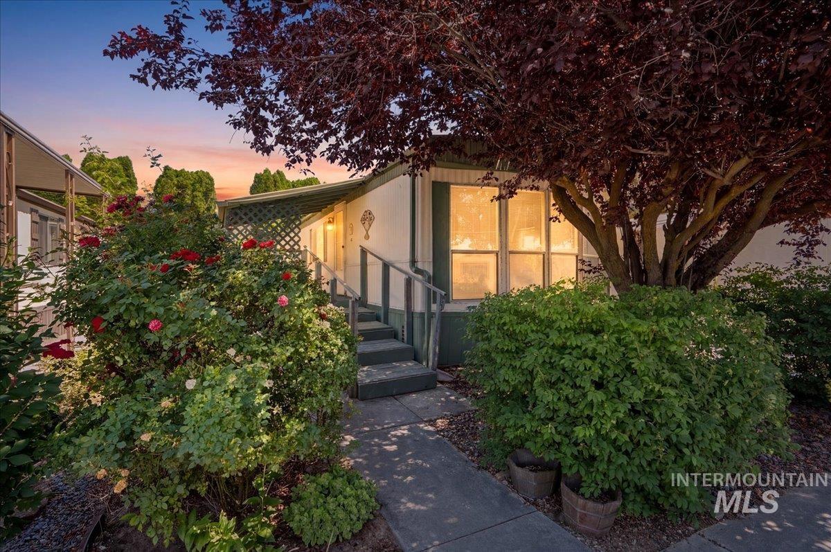 2712 N Argentina Ln, Boise ID 83704