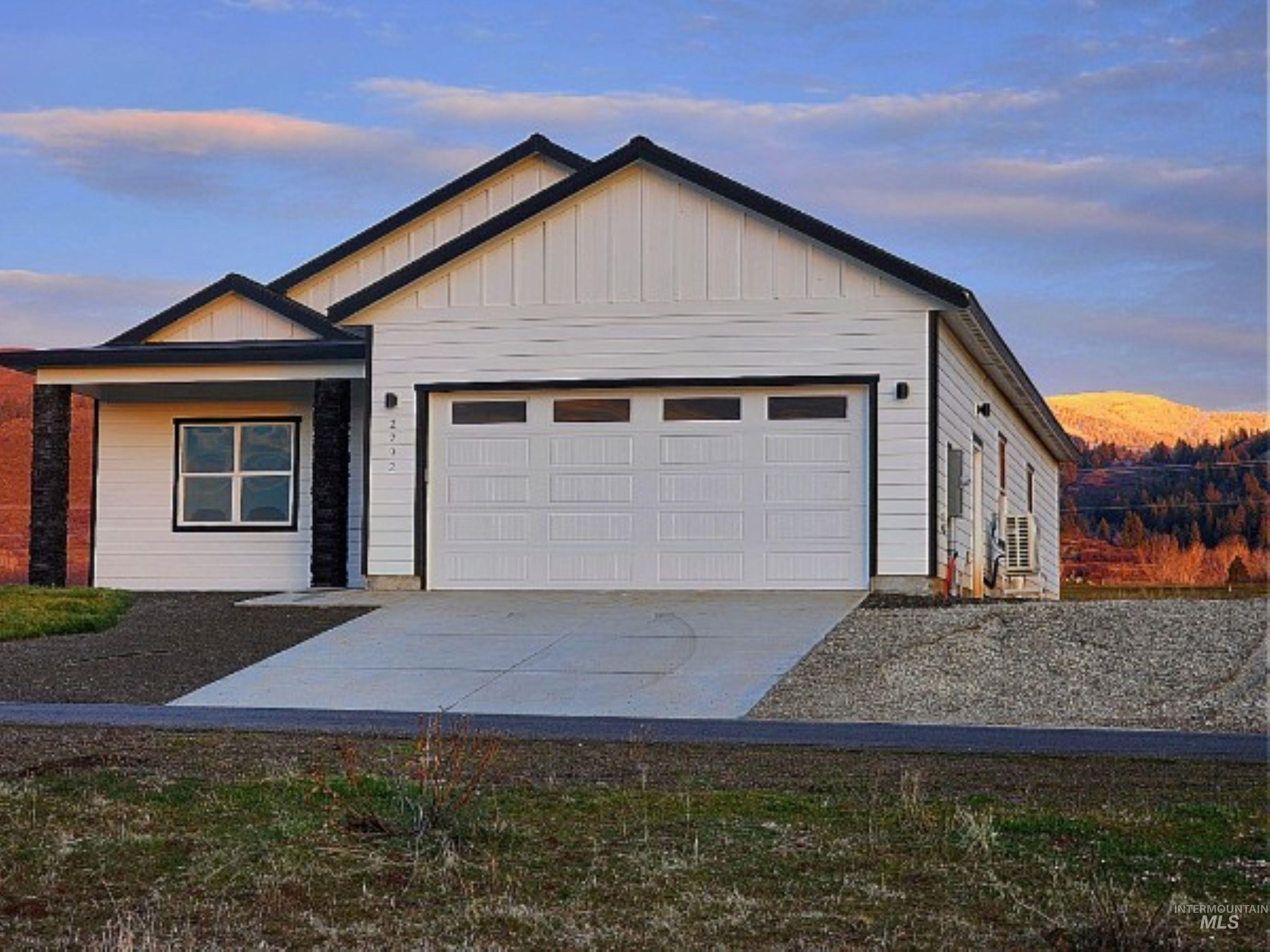 2292 Golf Lane, Council ID 83612