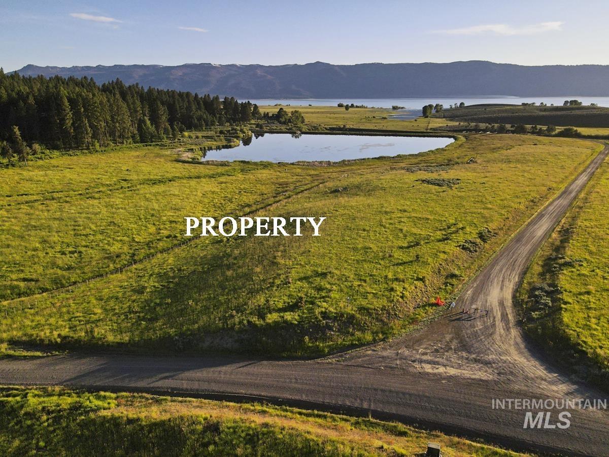 1765 Pine Lakes Ranch Drive, Cascade ID 83611