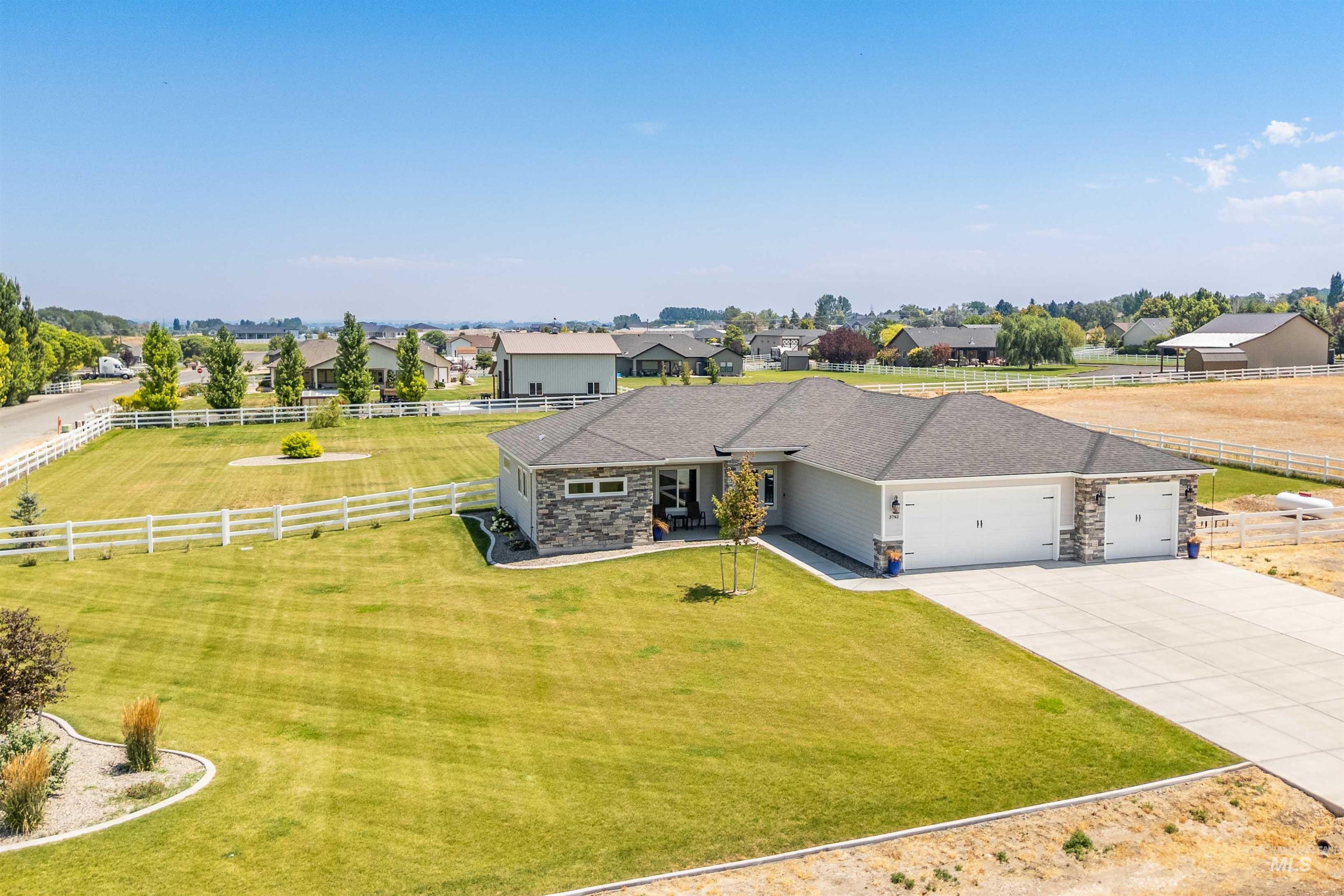 3742 N 2469 E, Twin Falls ID 83301