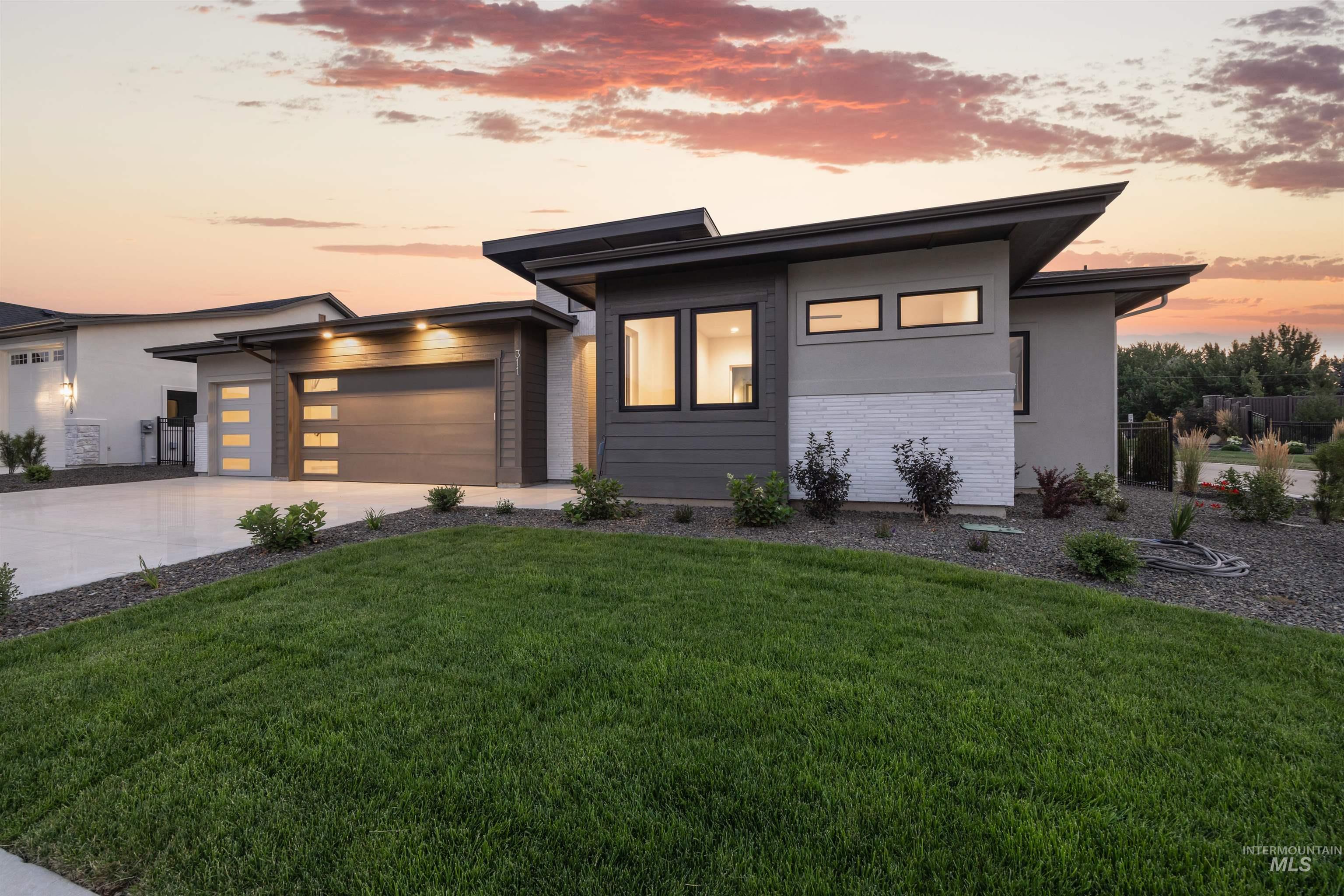 311 N Hunter Creek Ave, Eagle ID 83616