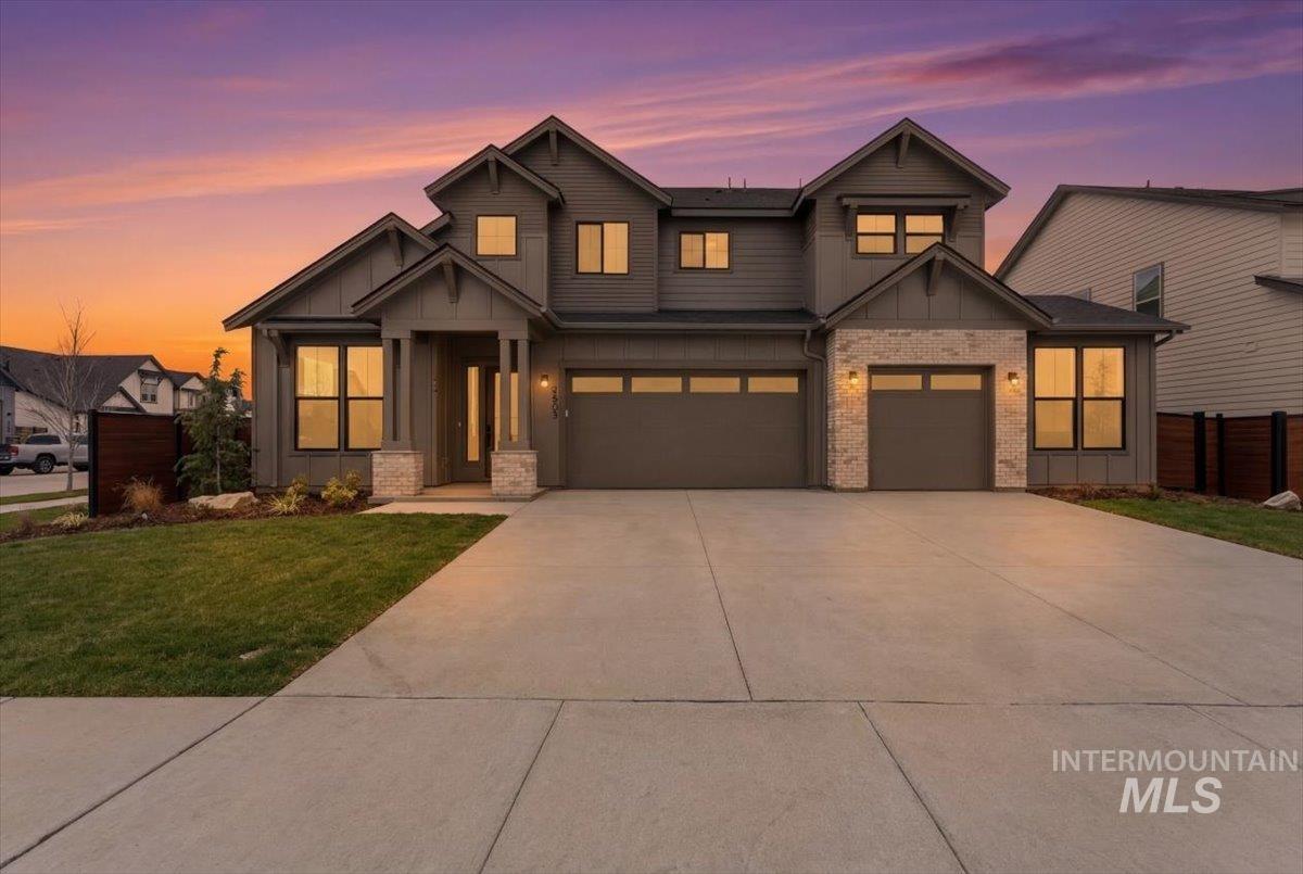 7878 W Flathead Lake St, Eagle ID 83616