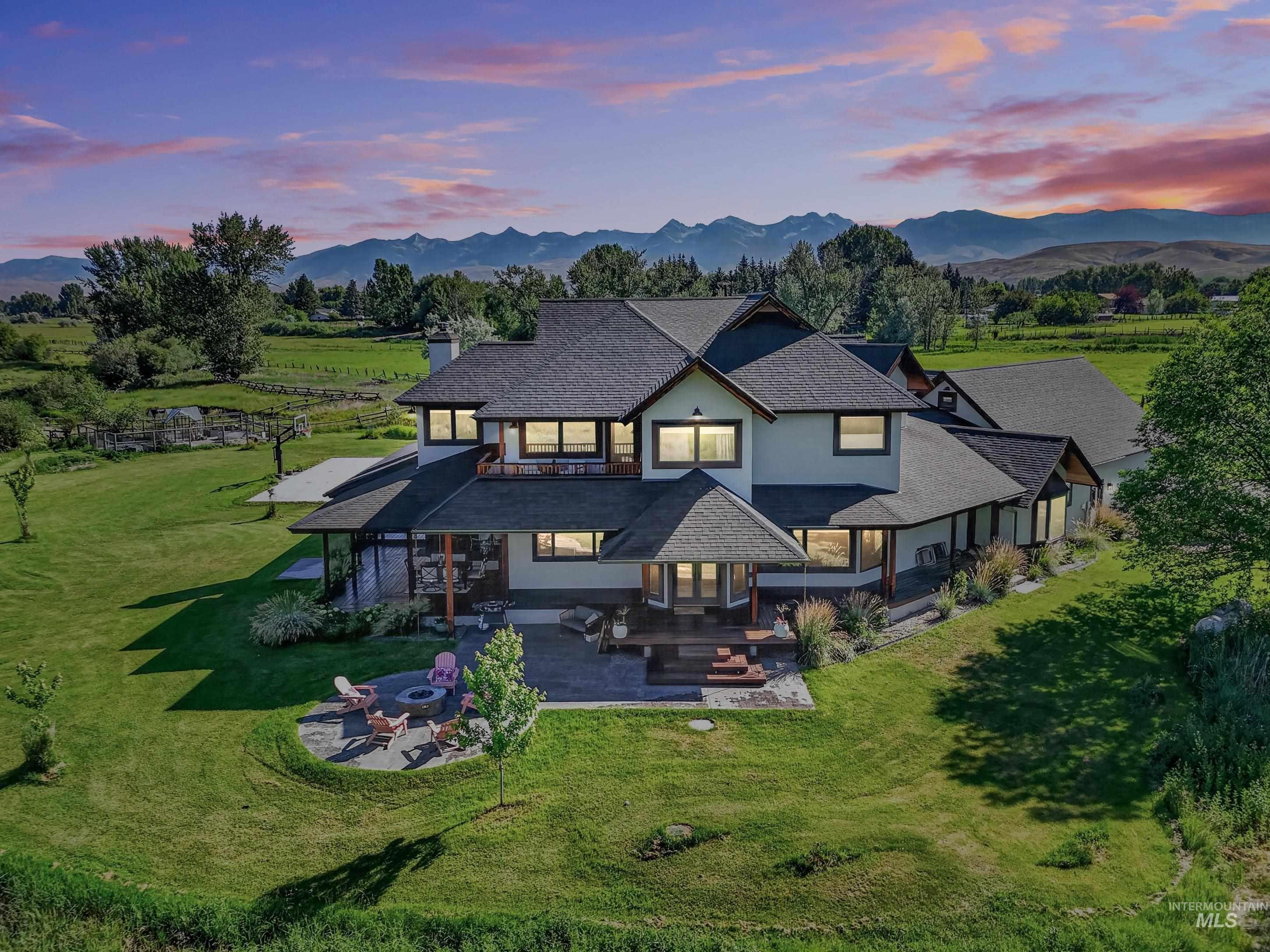 63 Mountain View Rd, Salmon ID 83647