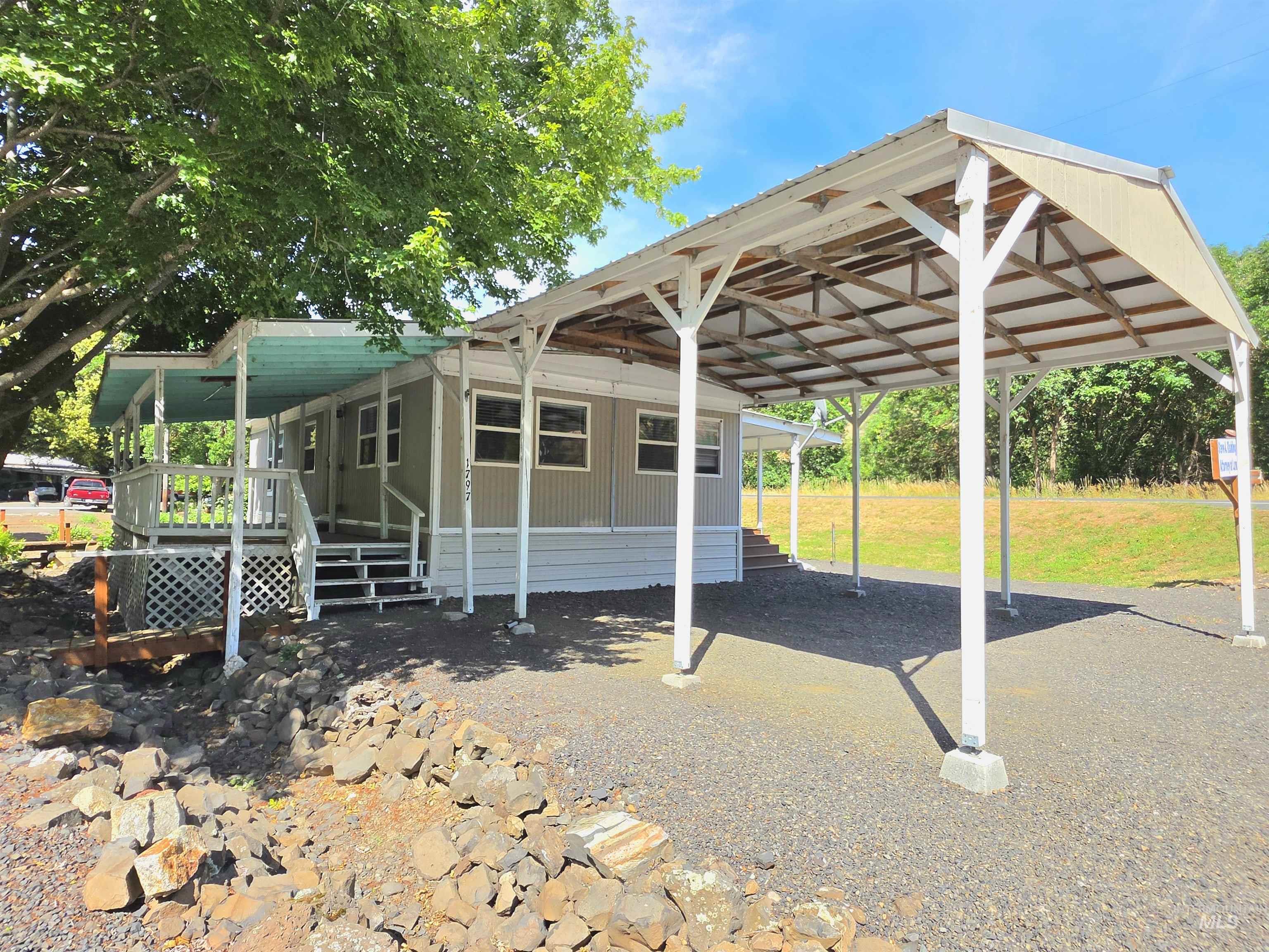 1797 Main St, Juliaetta ID 83535