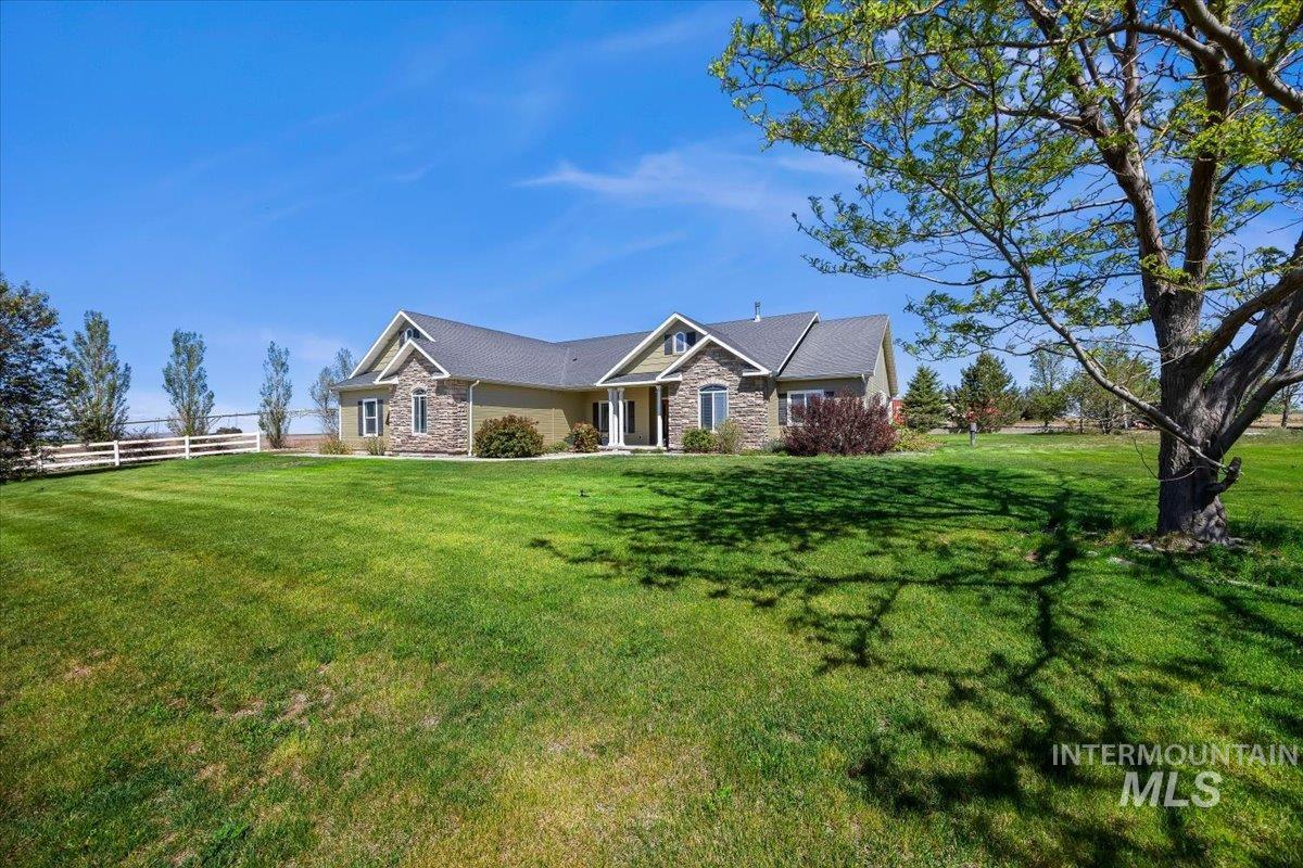 4150 E 3200 S, Hansen ID 83334