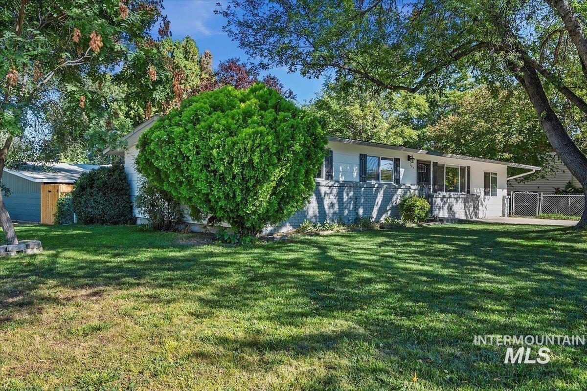 704 Hudson Dr., Nampa ID 83651