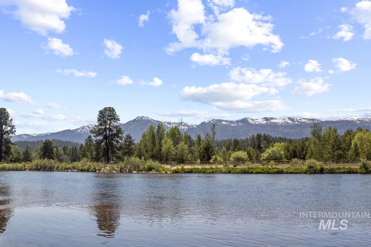 L11 B1 River Bank Drive, Cascade ID 83611
