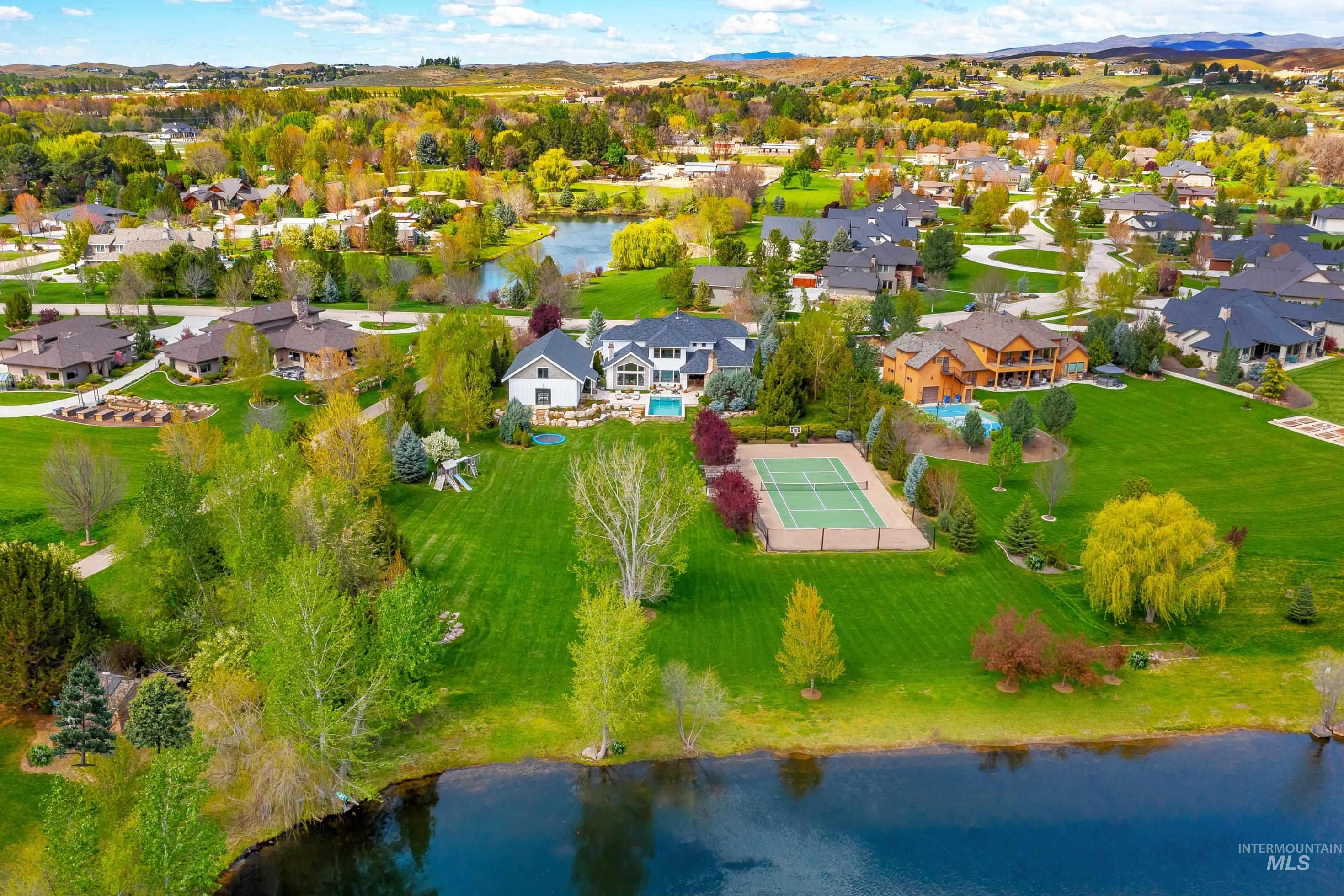 2230 N Vizcaya Way, Eagle ID 83616