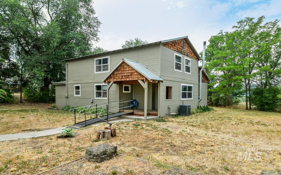 595 Cemetery Rd, Cambridge ID 83610