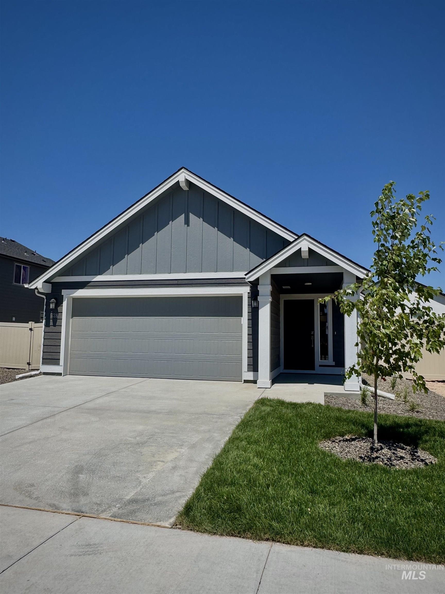 640 SW Mendenhall St, Mountain Home ID 83647