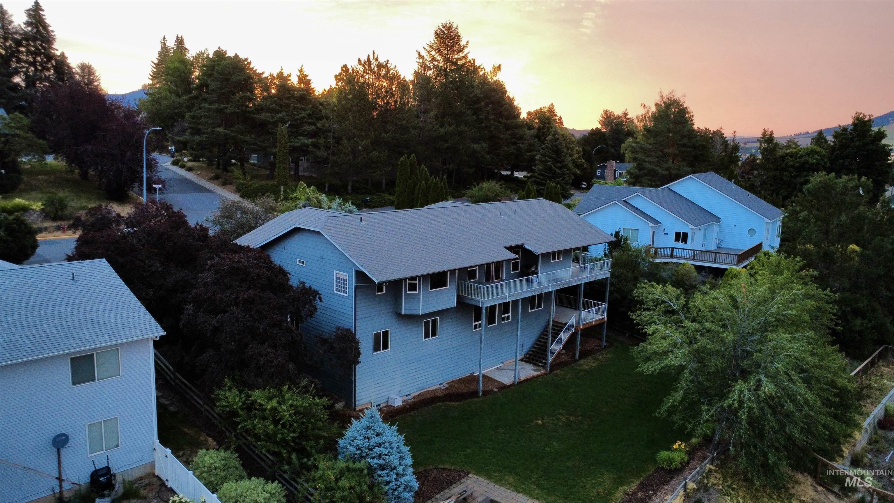 793 Indian Hills Dr, Moscow ID 83843