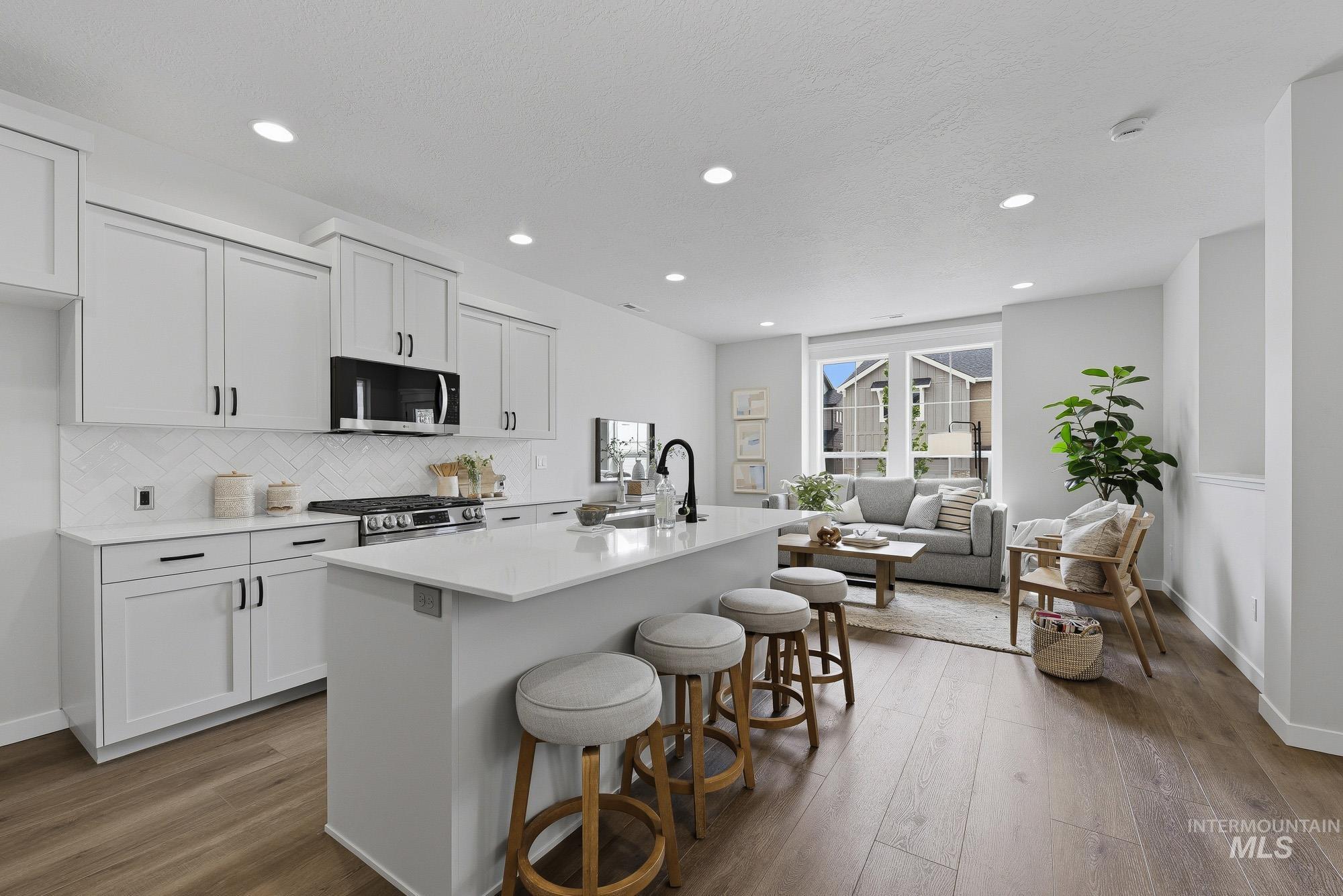 422 N Fritts Ave, Meridian ID 83642