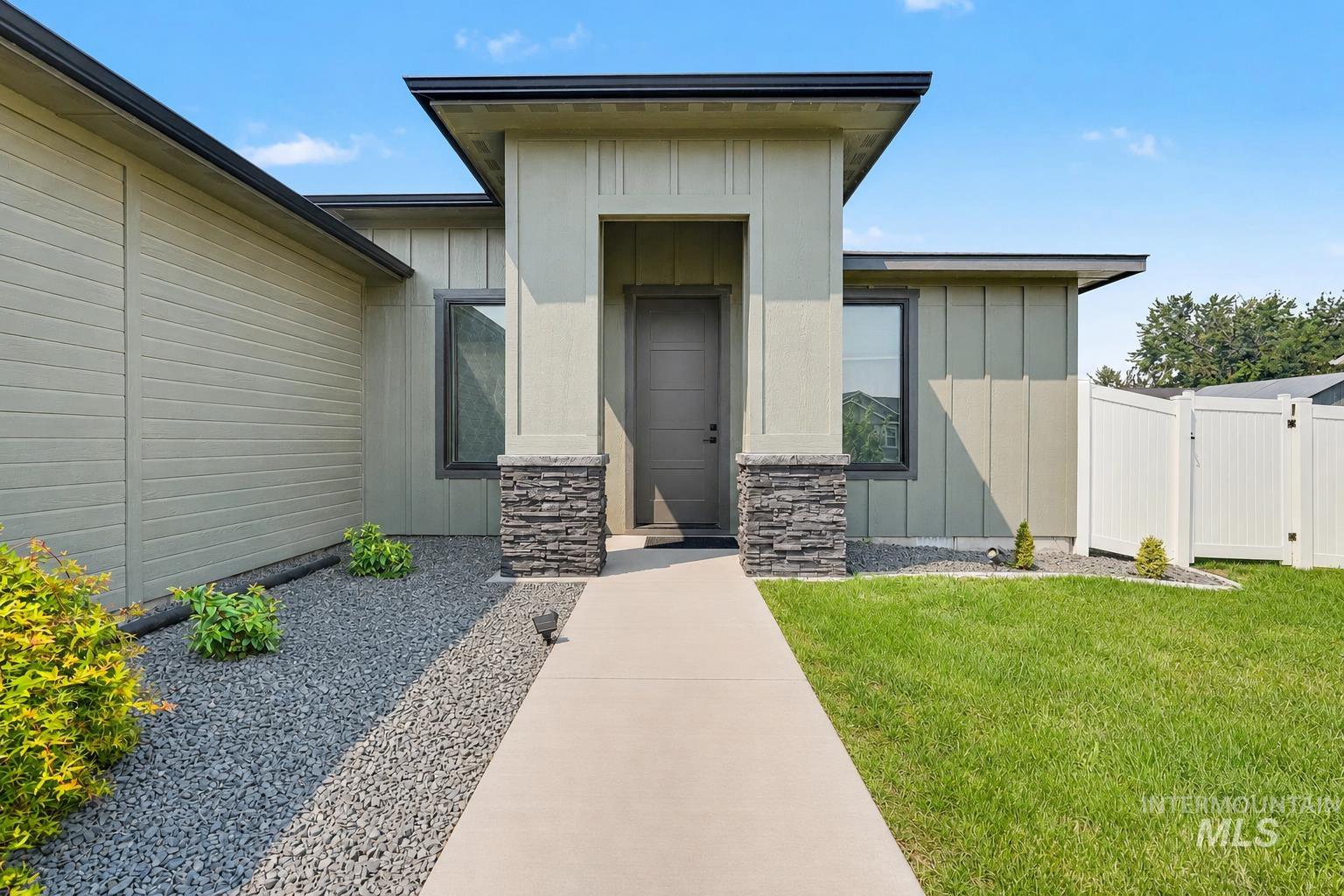 2182 Austin Way, Fruitland ID 83619