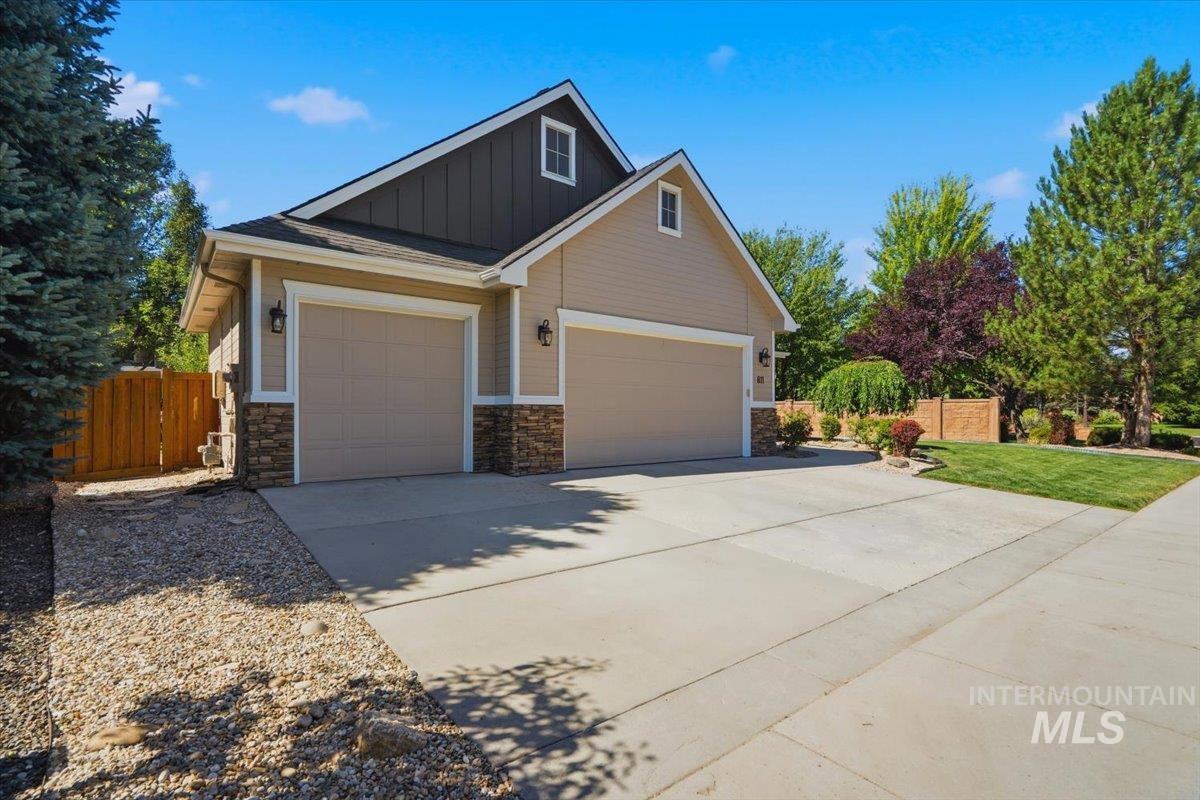 811 E Silver Torch, Meridian ID 83646