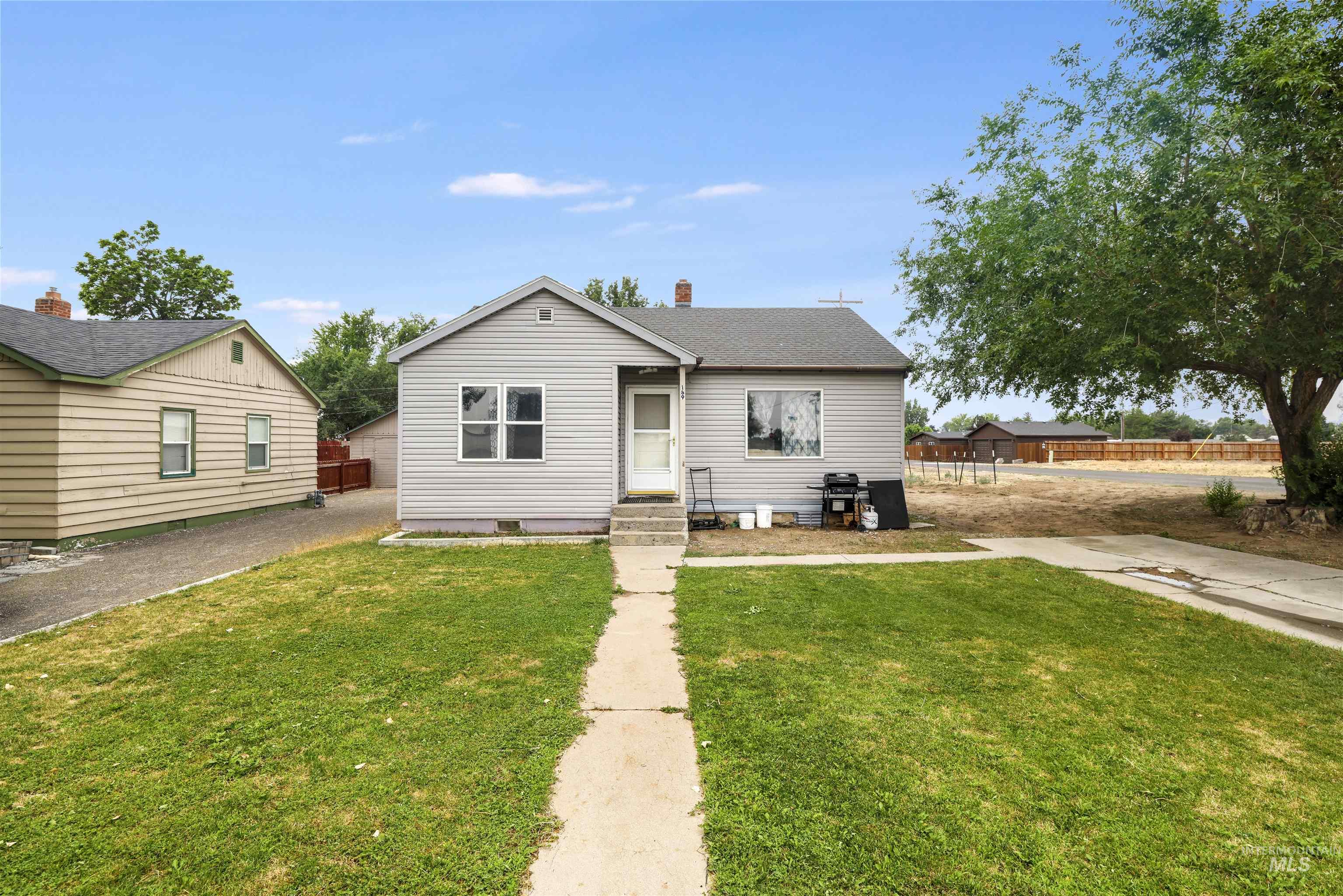 189 7th Ave W, Wendell ID 83355
