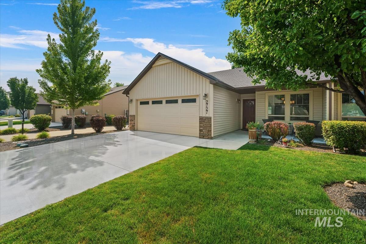 2727 E Apricot Dr, Meridian ID 83646
