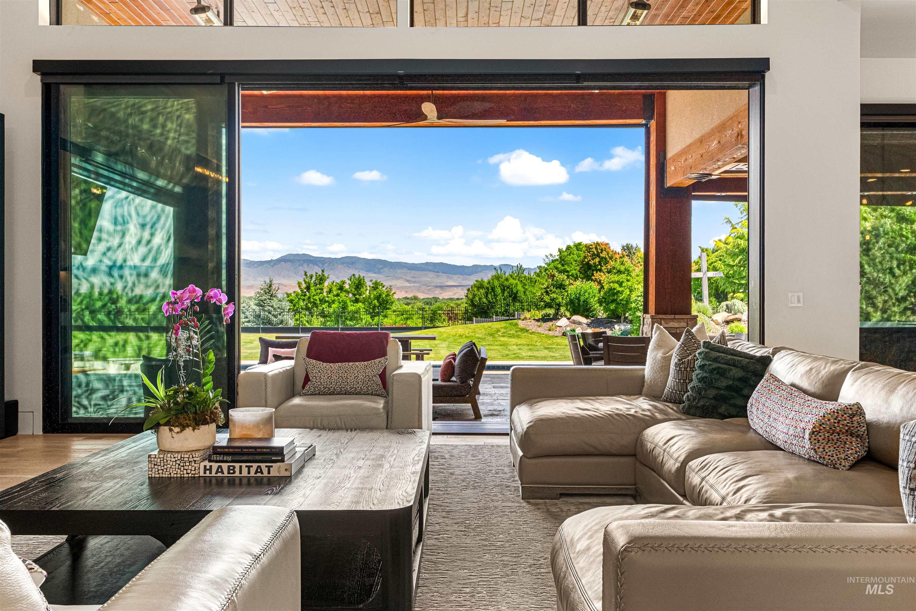2748 S Pasa Tiempo Way, Eagle ID 83616