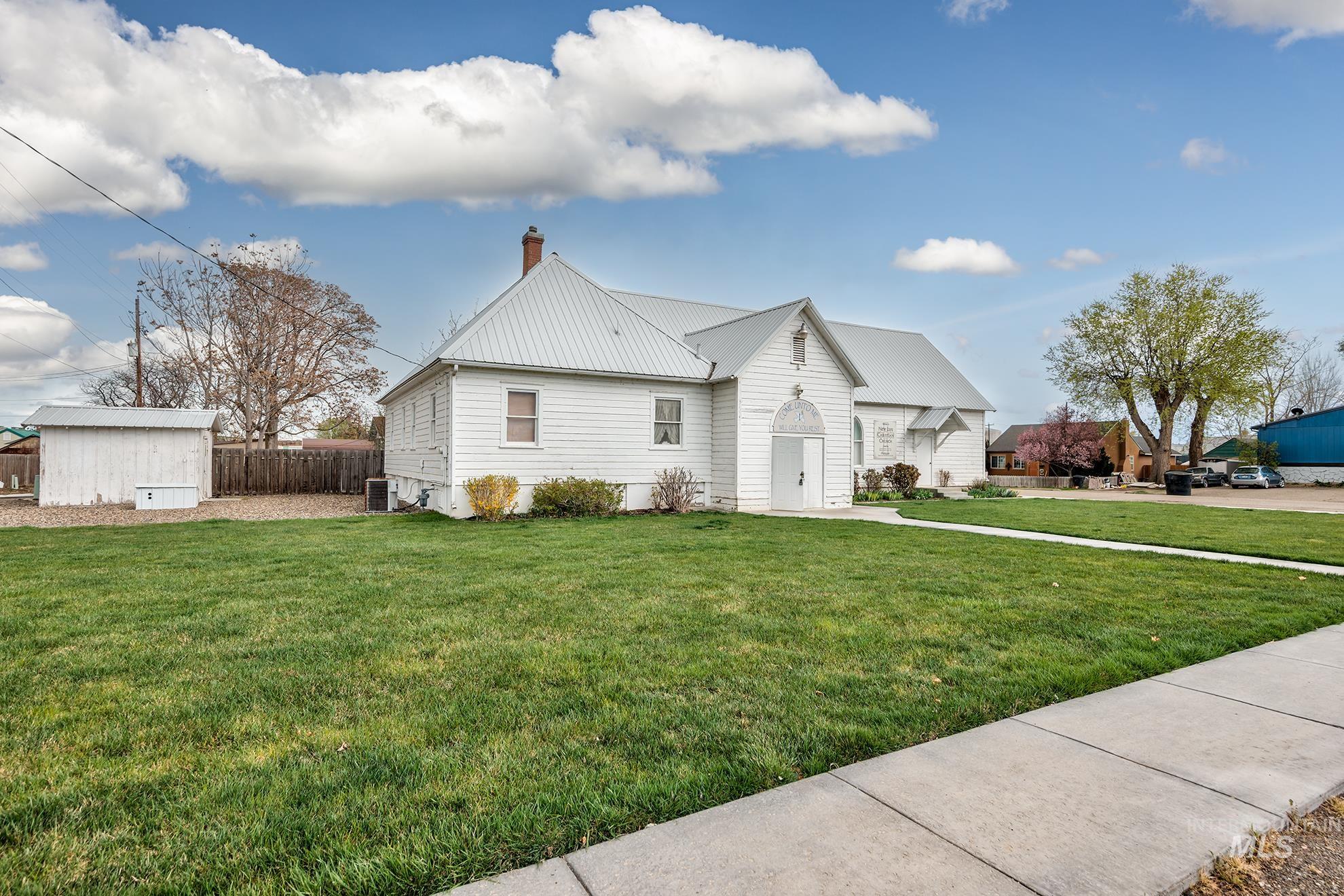 404 N 3rd St, Nyssa OR 97913
