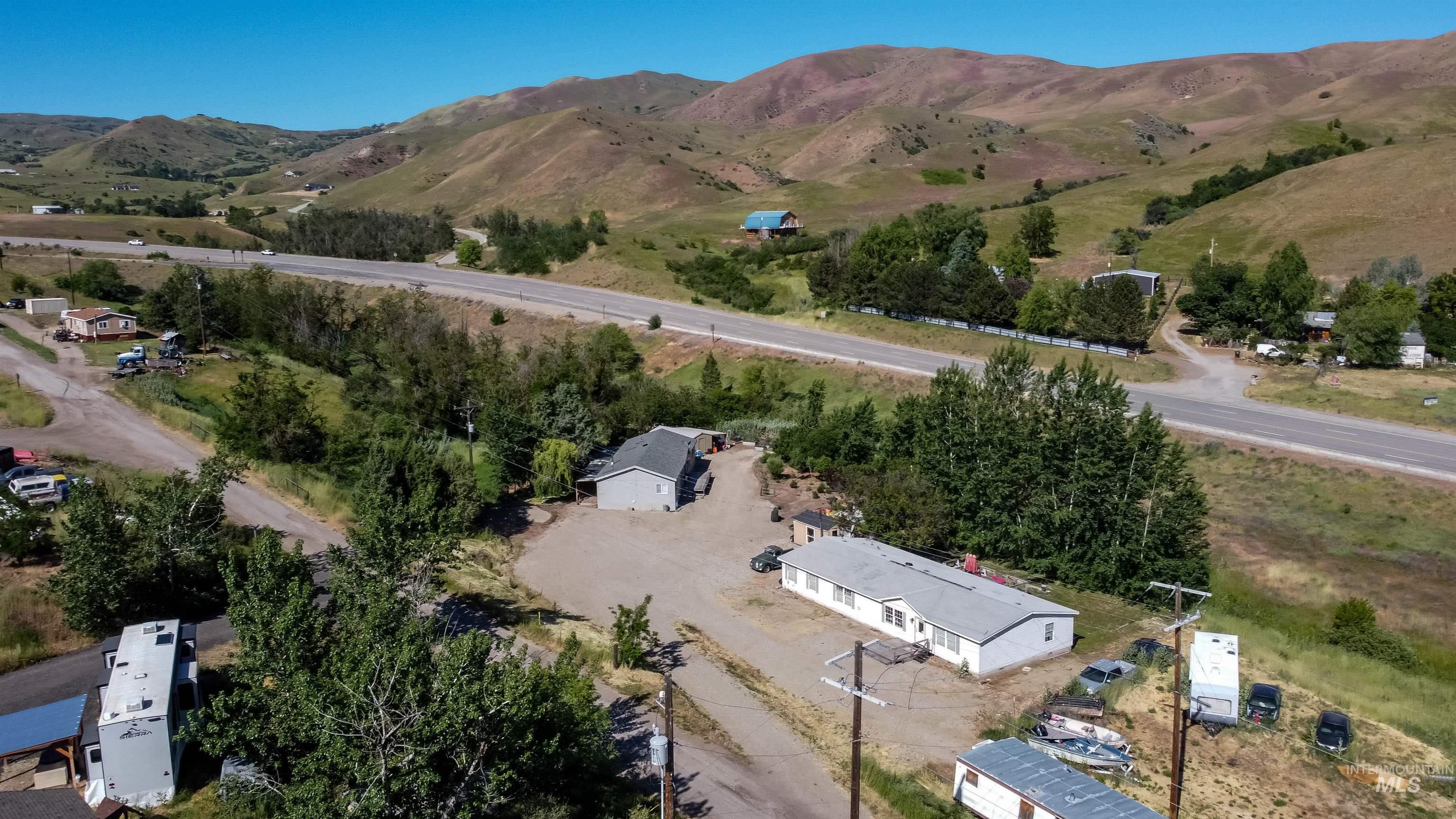 16 & 18 Fenton Ln, Horseshoe Bend ID 83629