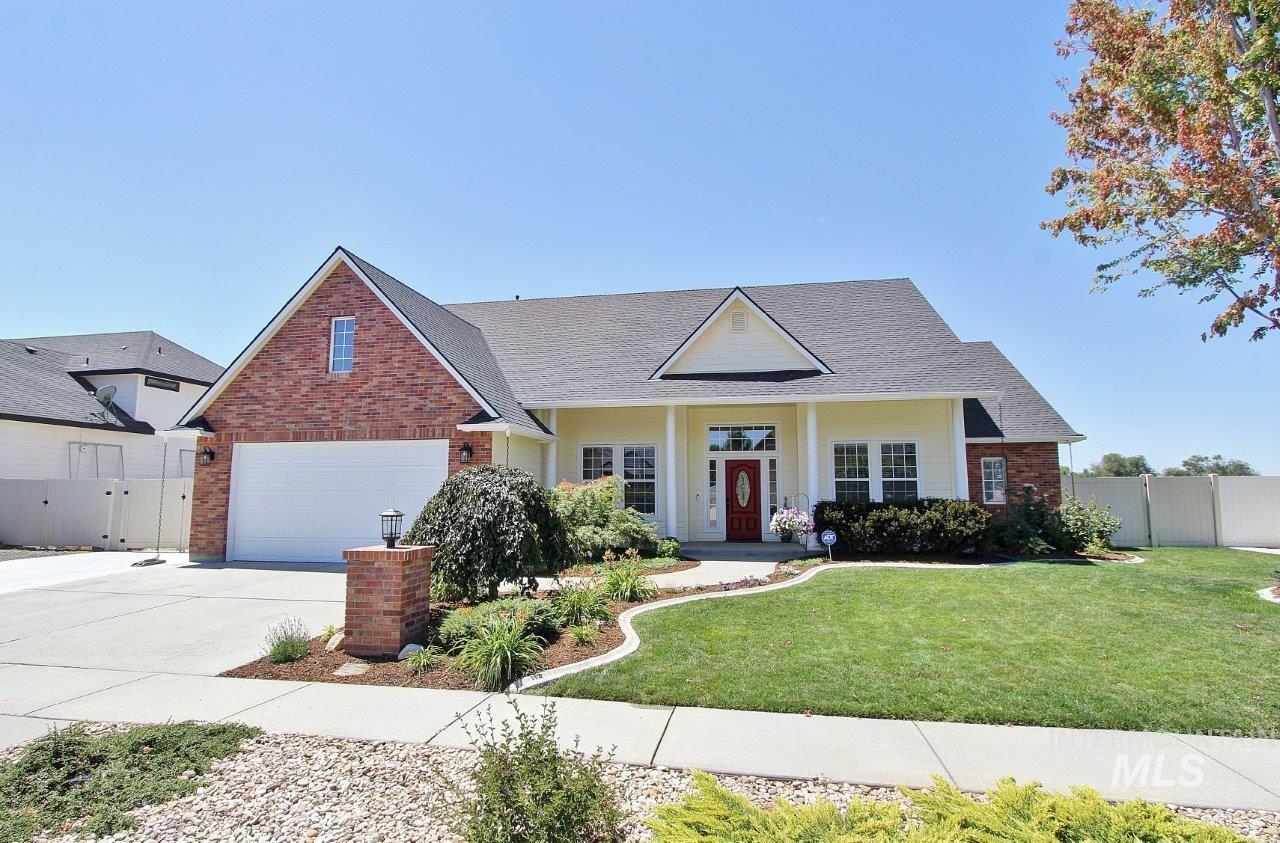 1729 Hickory Ave, Fruitland ID 83619