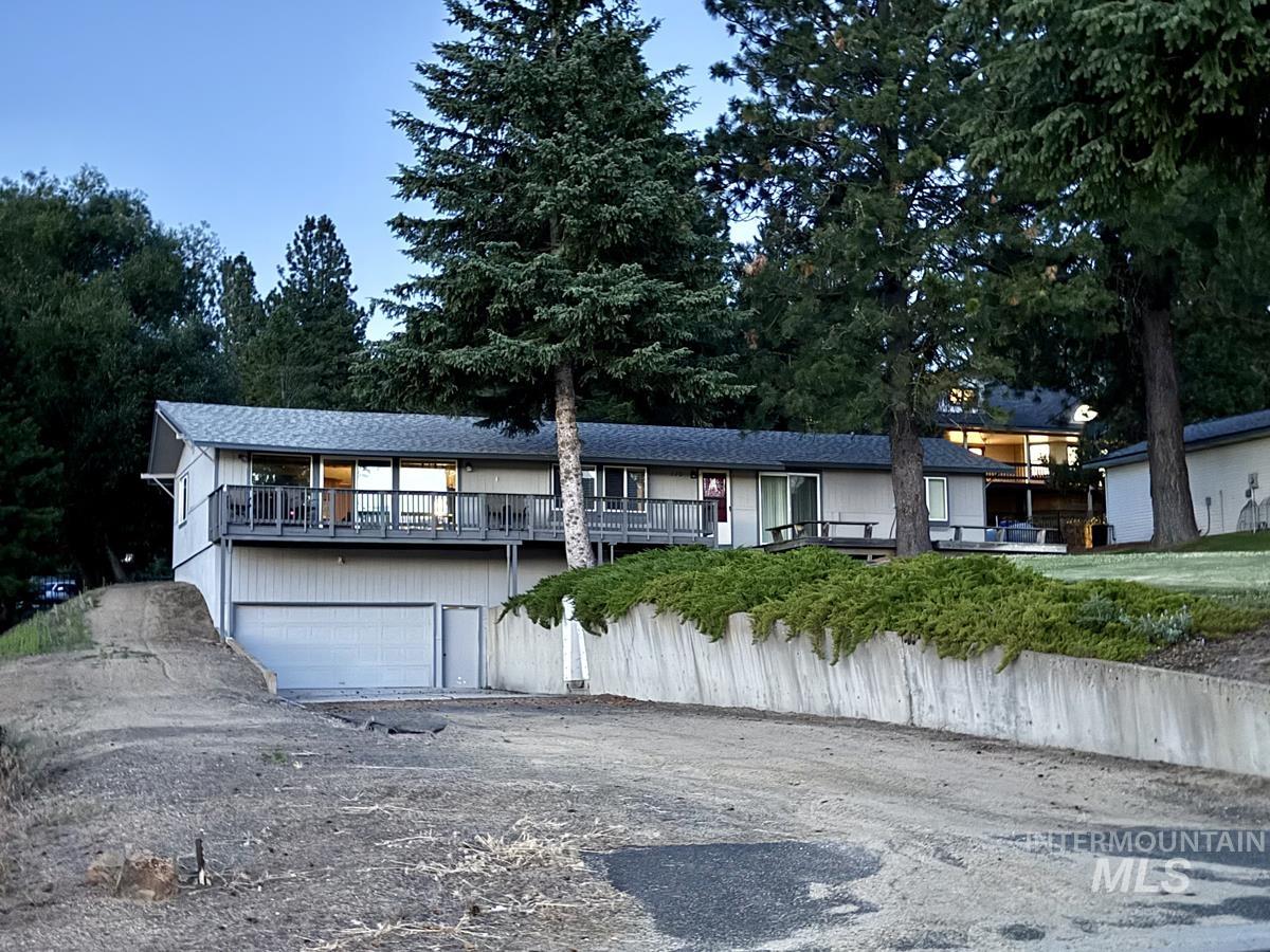 110 Lakeshore Drive, Cascade ID 83611