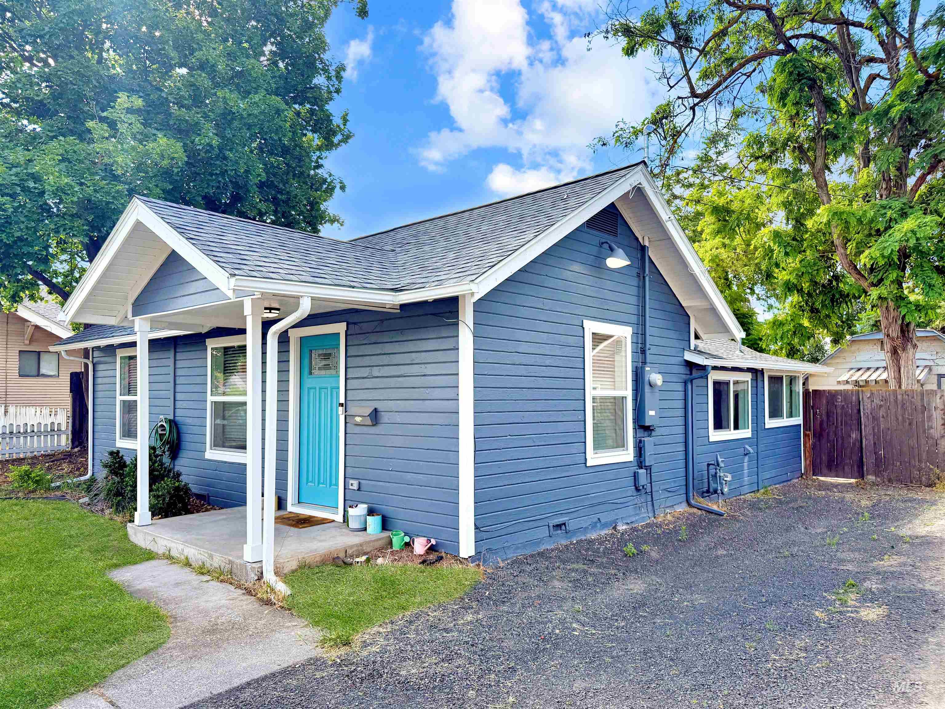 1009 Elm St, Clarkston WA 99403