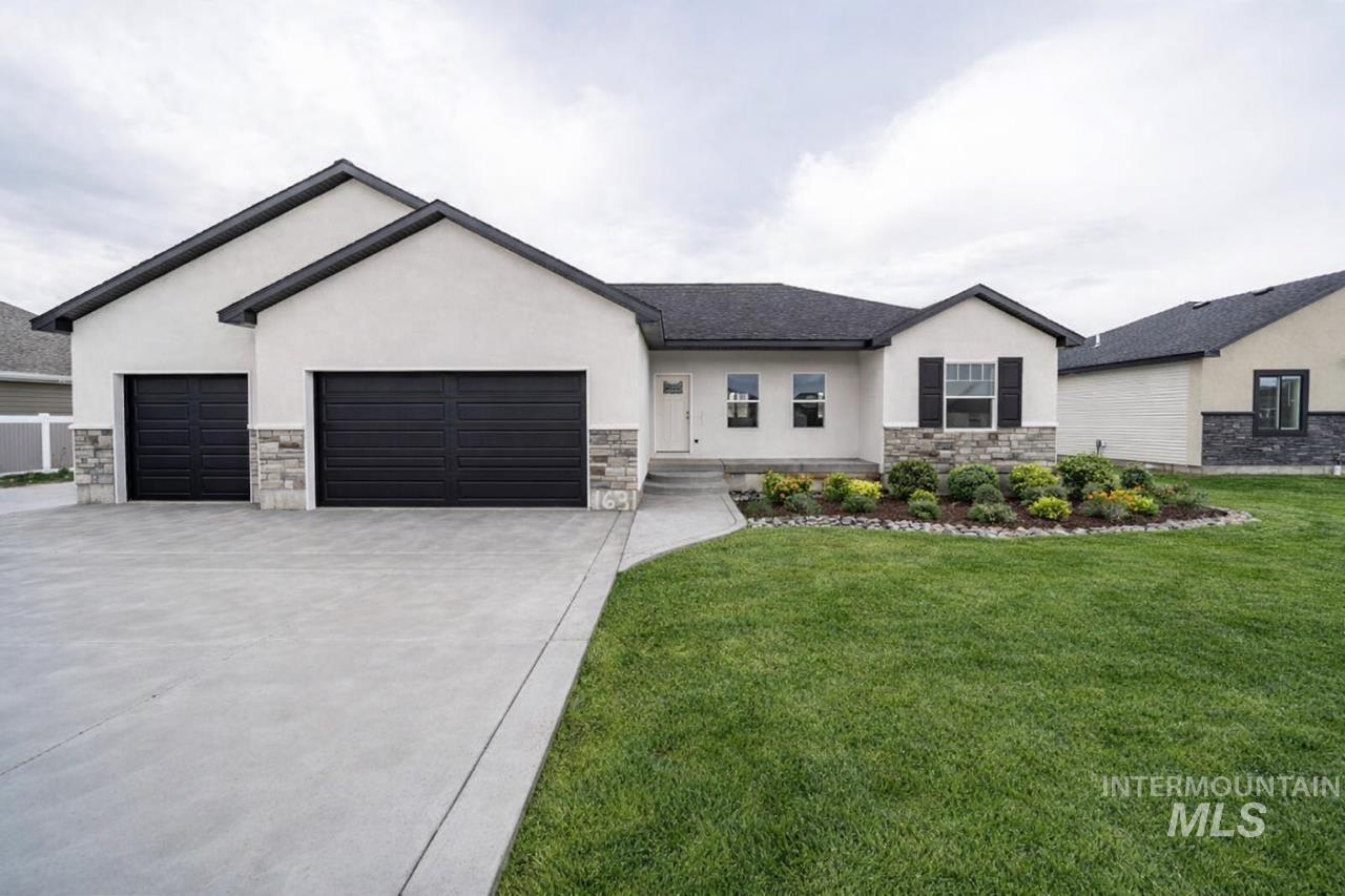 1631 Palm Springs Dr, Idaho Falls ID 83404