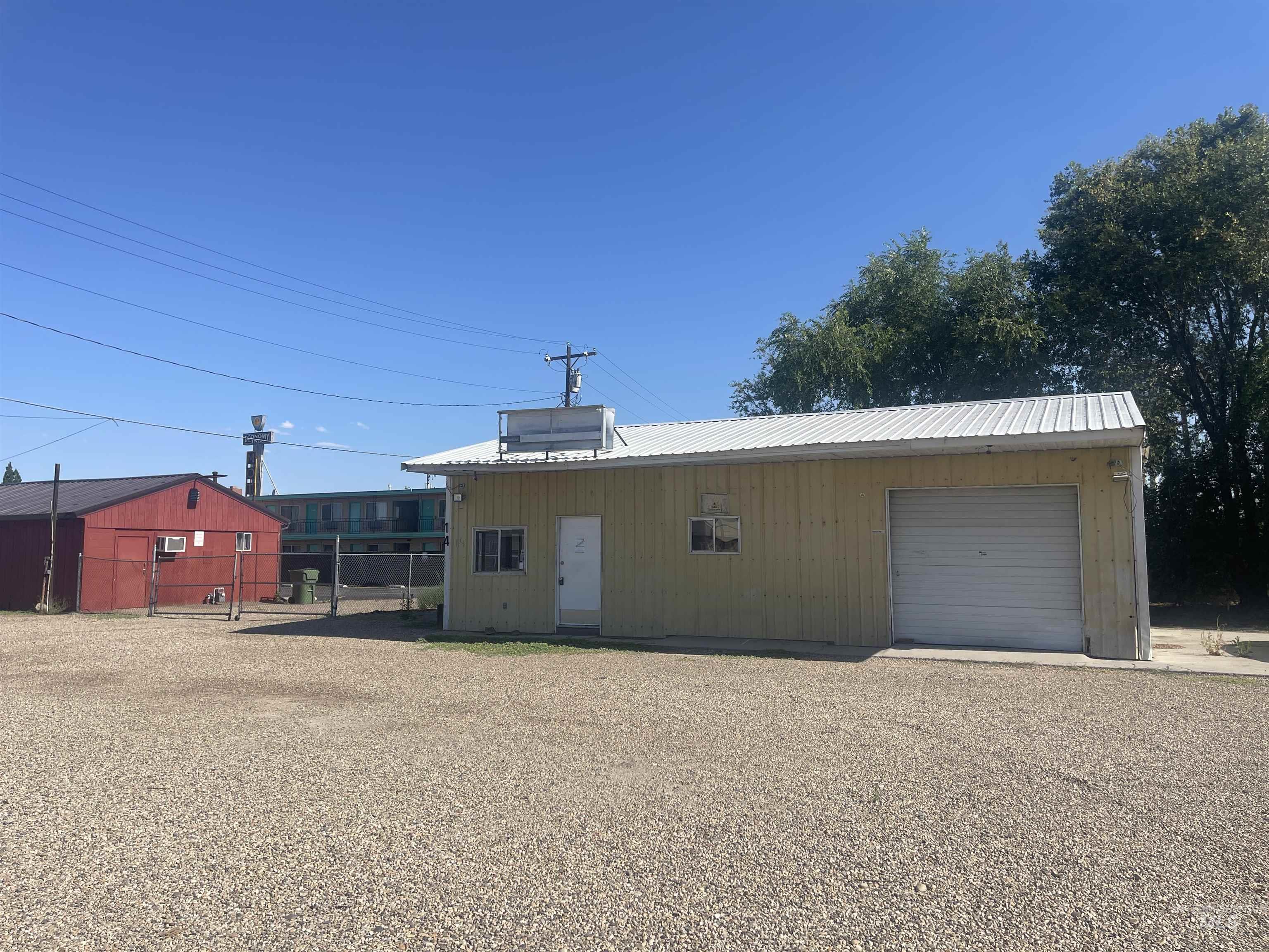 14 N Oregon St, Ontario OR 97914