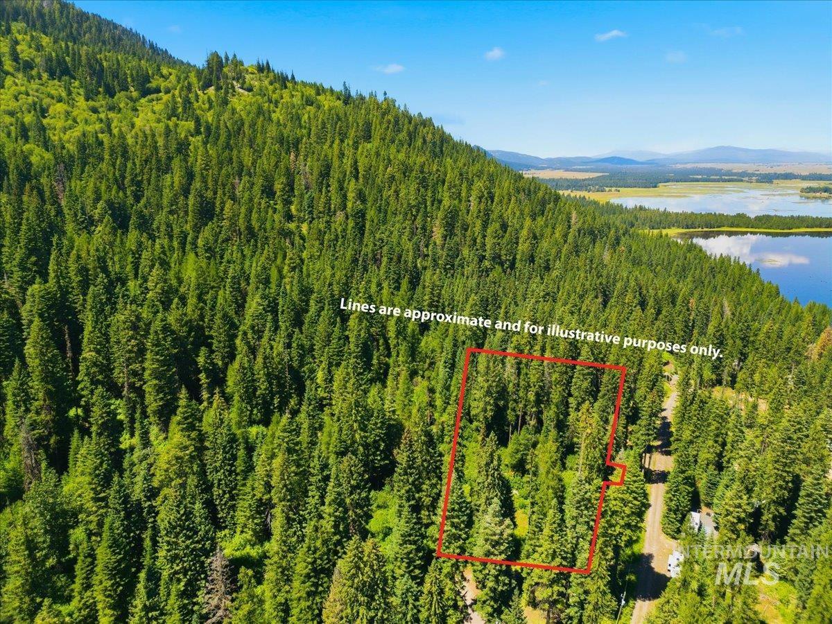 2437 Maverick Road, Donnelly ID 83615