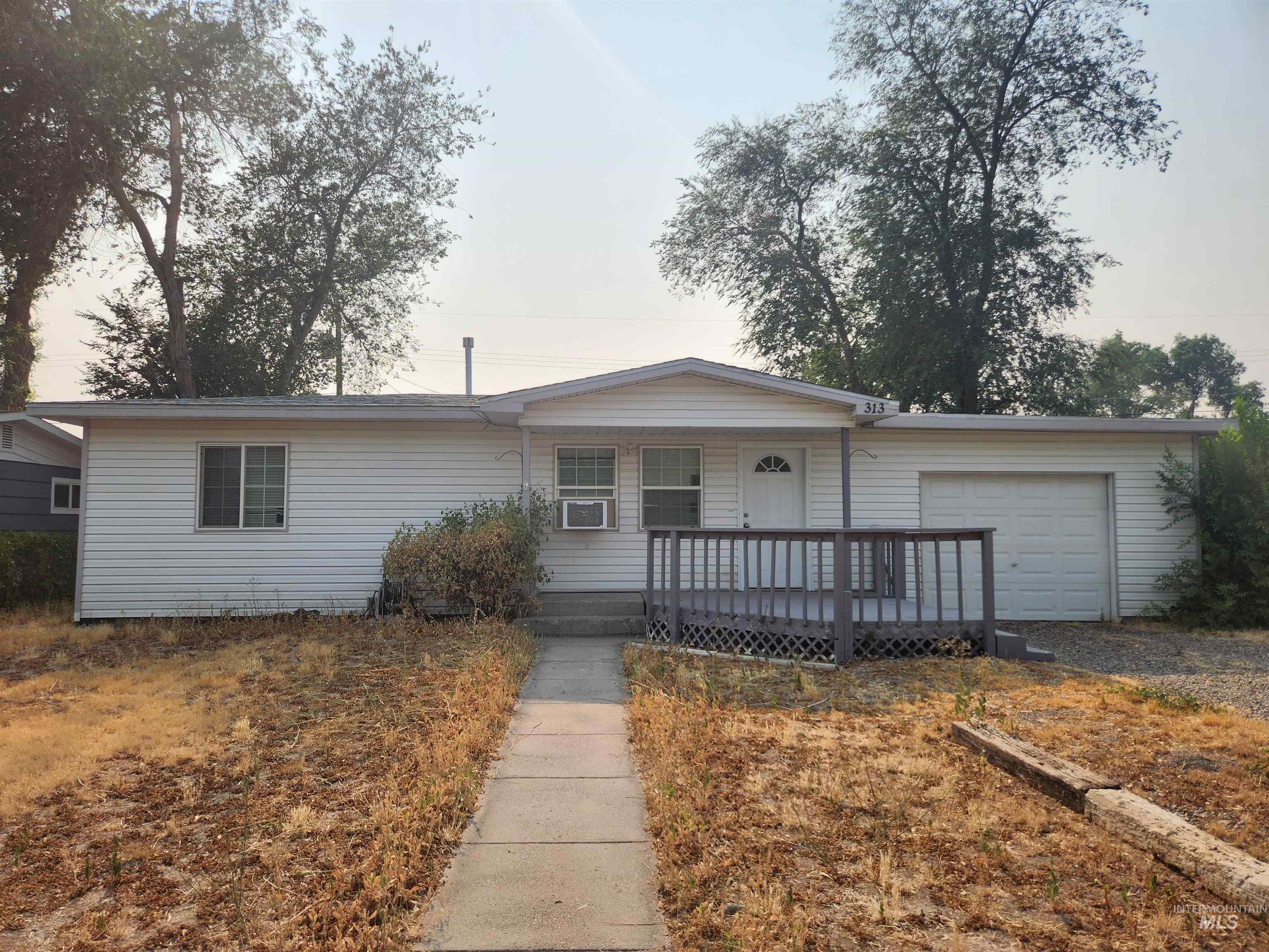 313 Baker Drive, Mountain Home ID 83647