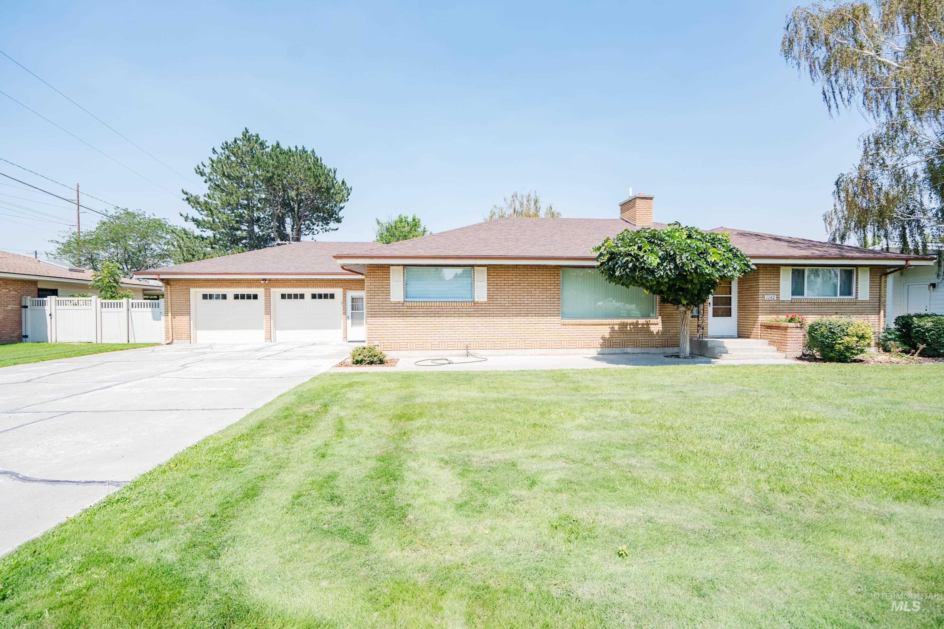 1142 Link Street, Rupert ID 83350