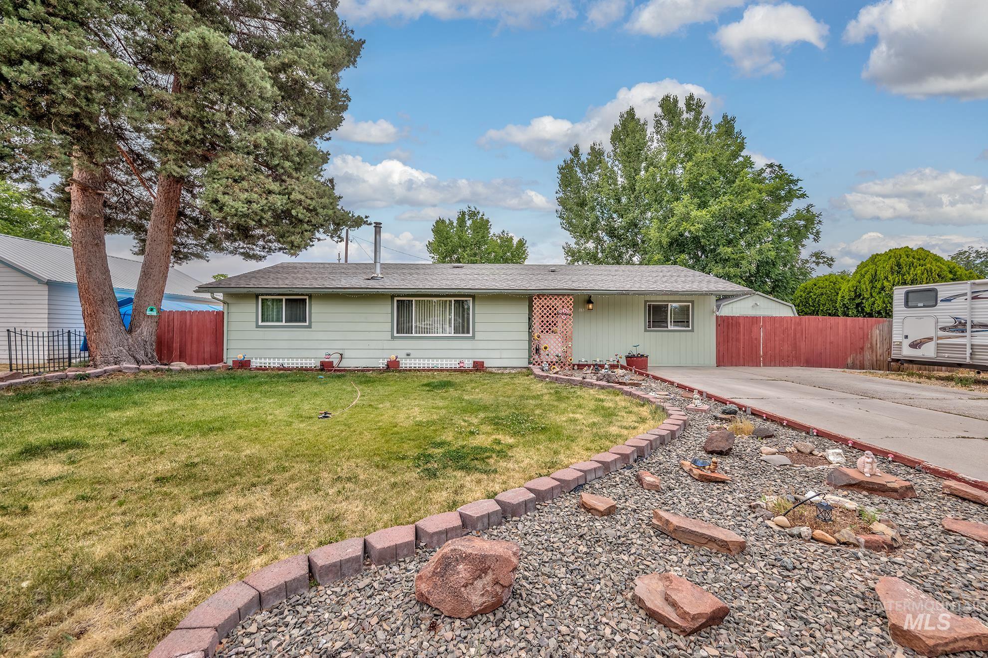 283 Nw 6th St, Ontario OR 97914