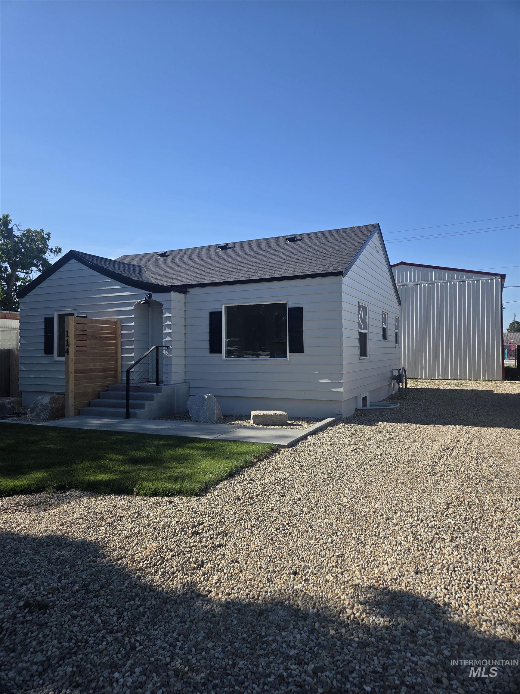 114 E Montana, Homedale ID 83628