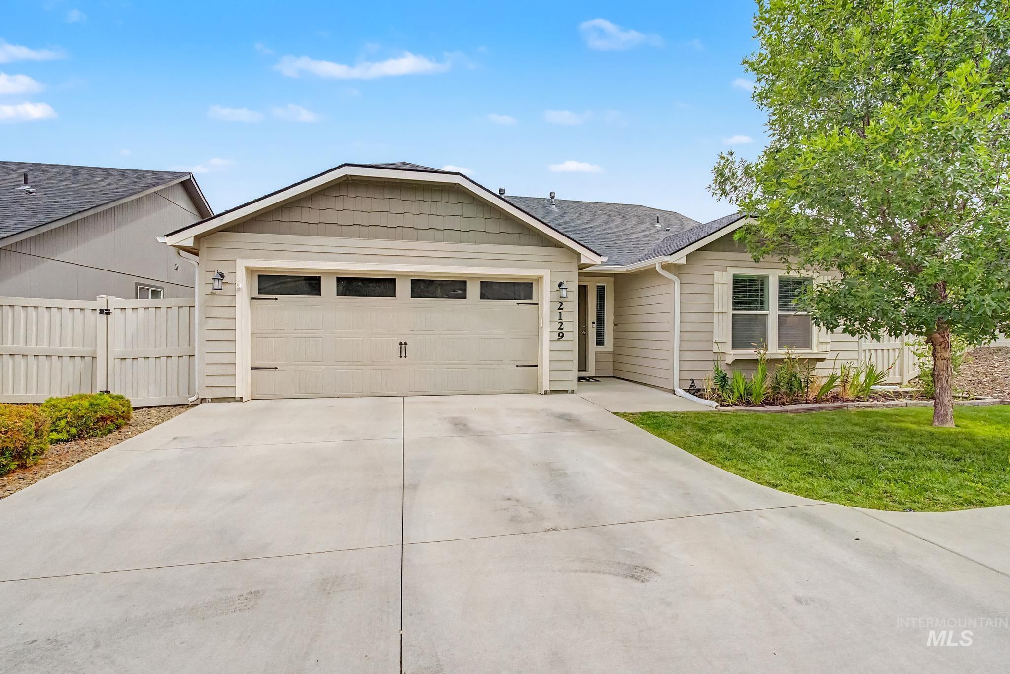 2129 E Elm Grove Dr., Nampa ID 83686