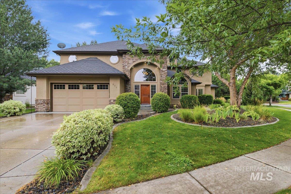 877 W Headwaters Dr., Eagle ID 83616