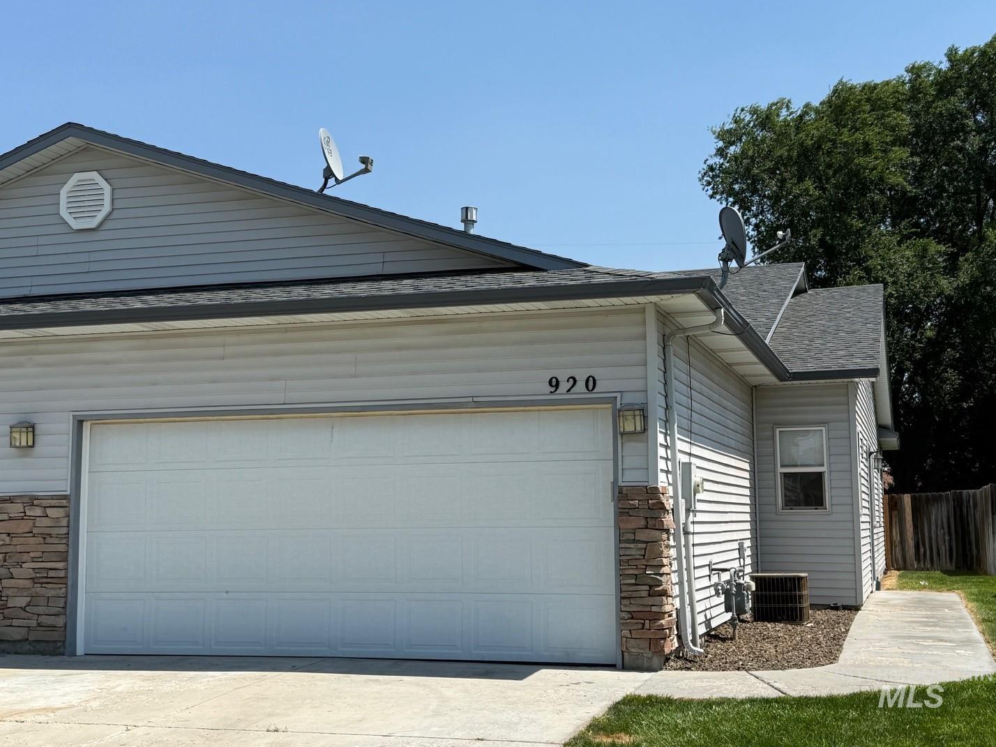 920 S Diamond St., Nampa ID 83686