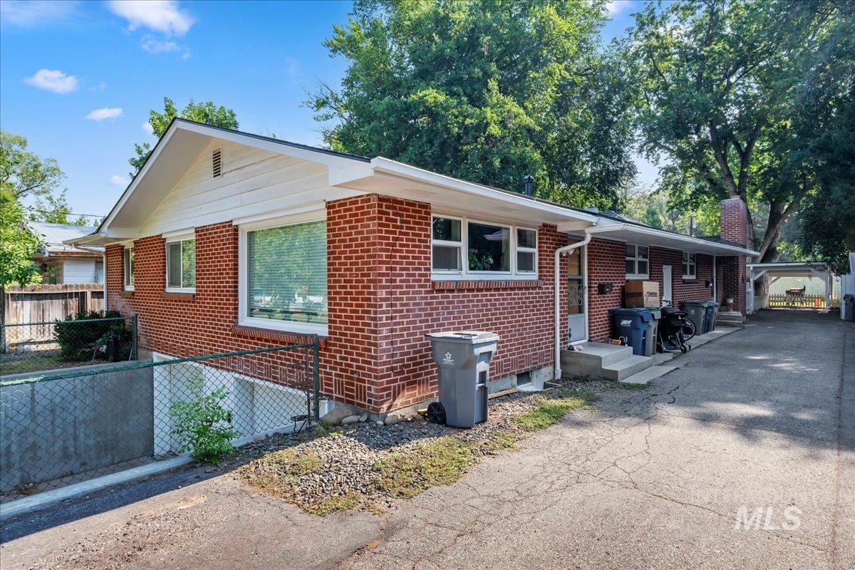 1206 S Owyhee St., Boise ID 83705