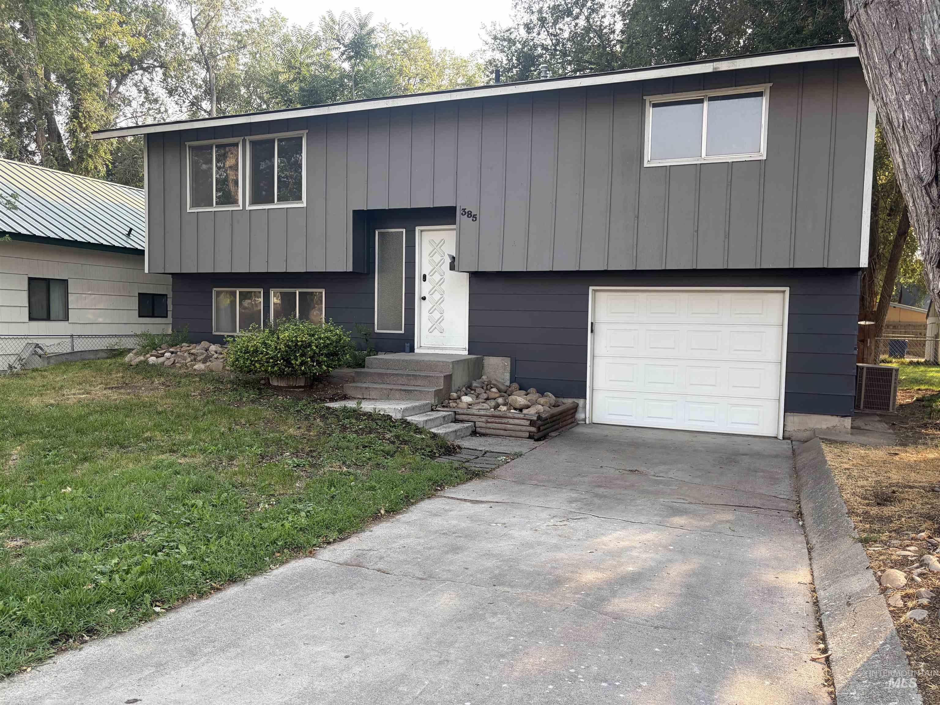 385 S 5th East, Mountain Home ID 83647