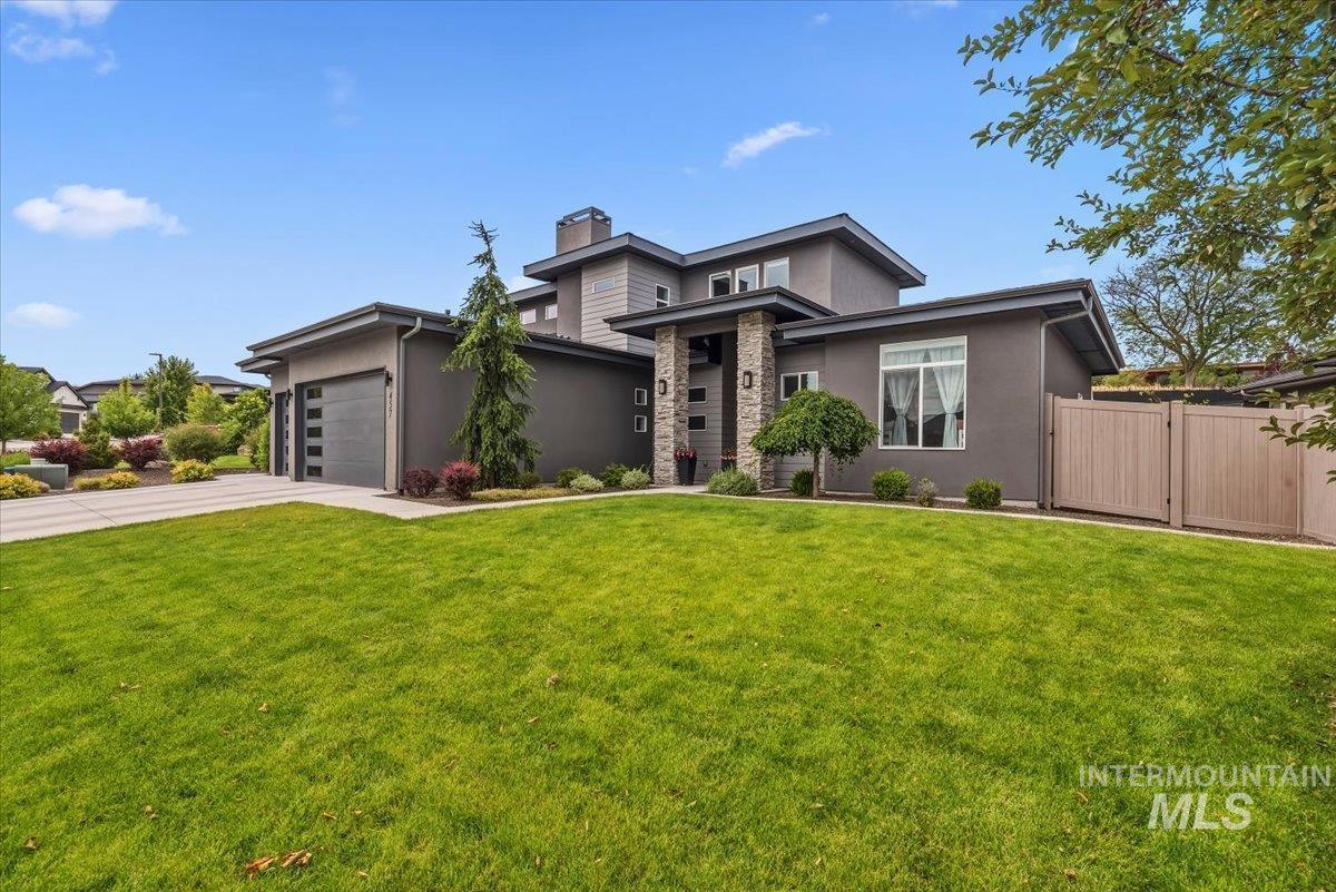 457 E Palermo Dr, Meridian ID 83642