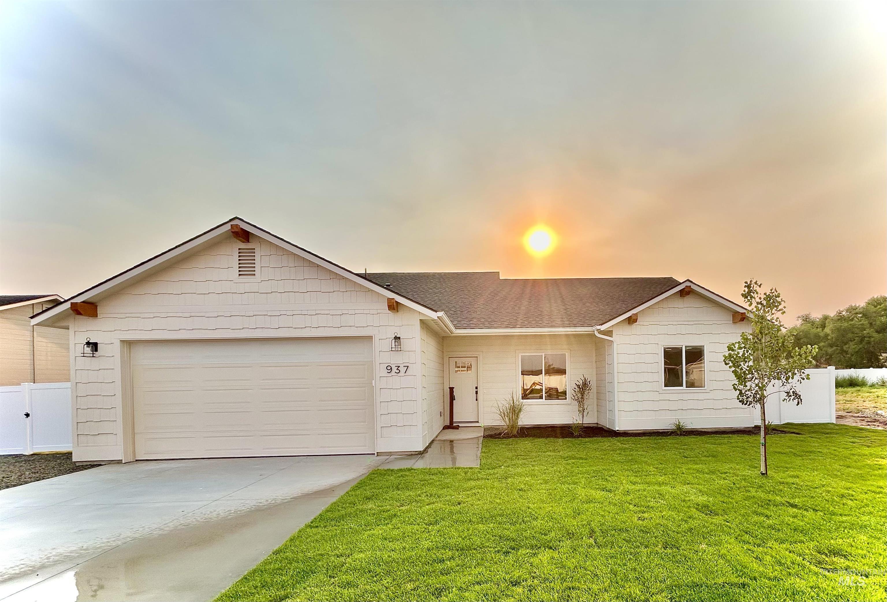 937 Sierra Street, Vale OR 97918
