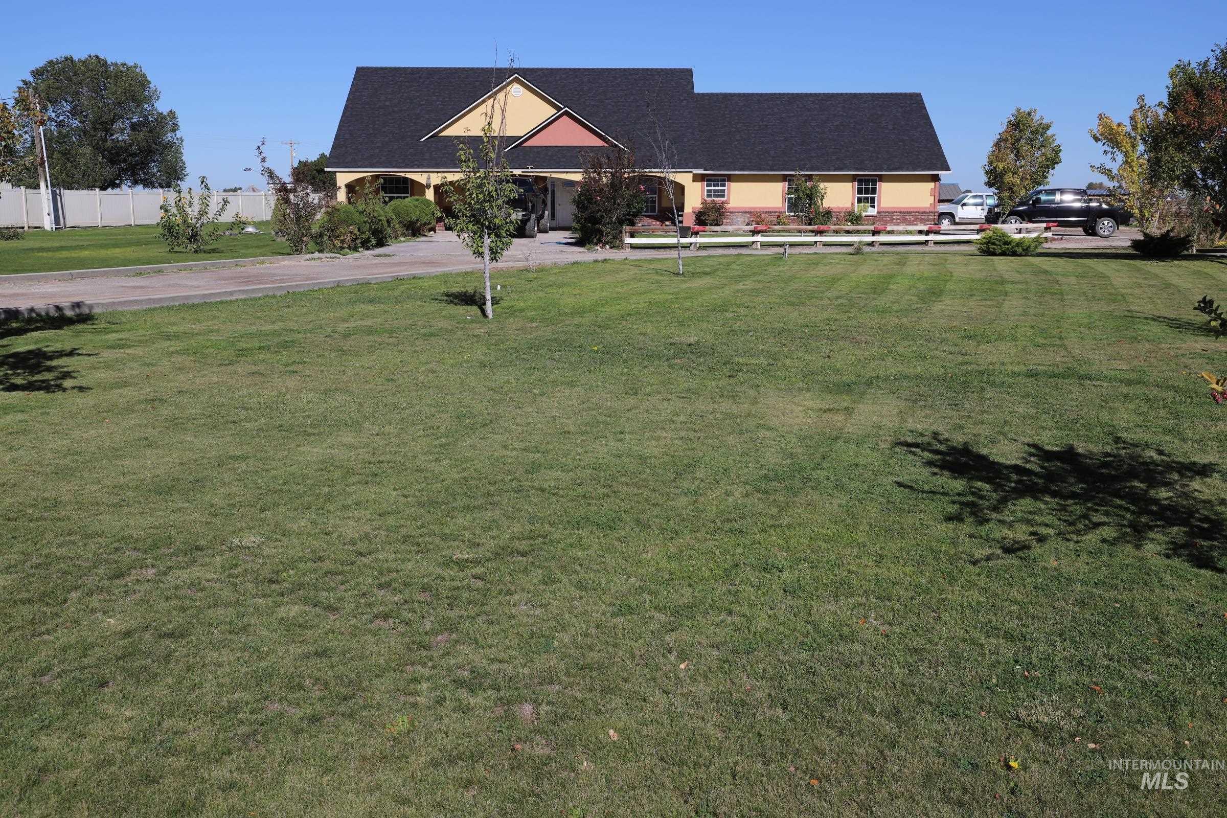 842 West 400 South, Heyburn ID 83336